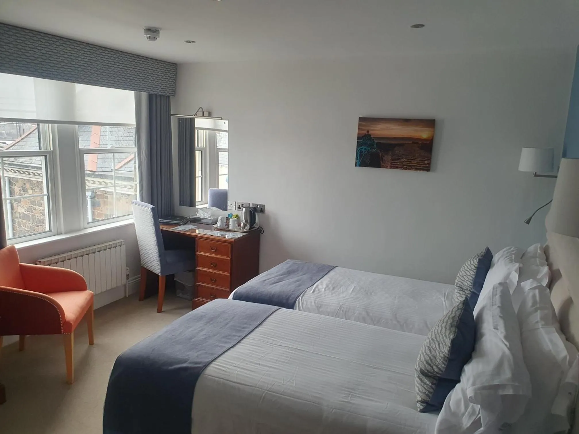 Bed in Best Western Moores Central Hotel