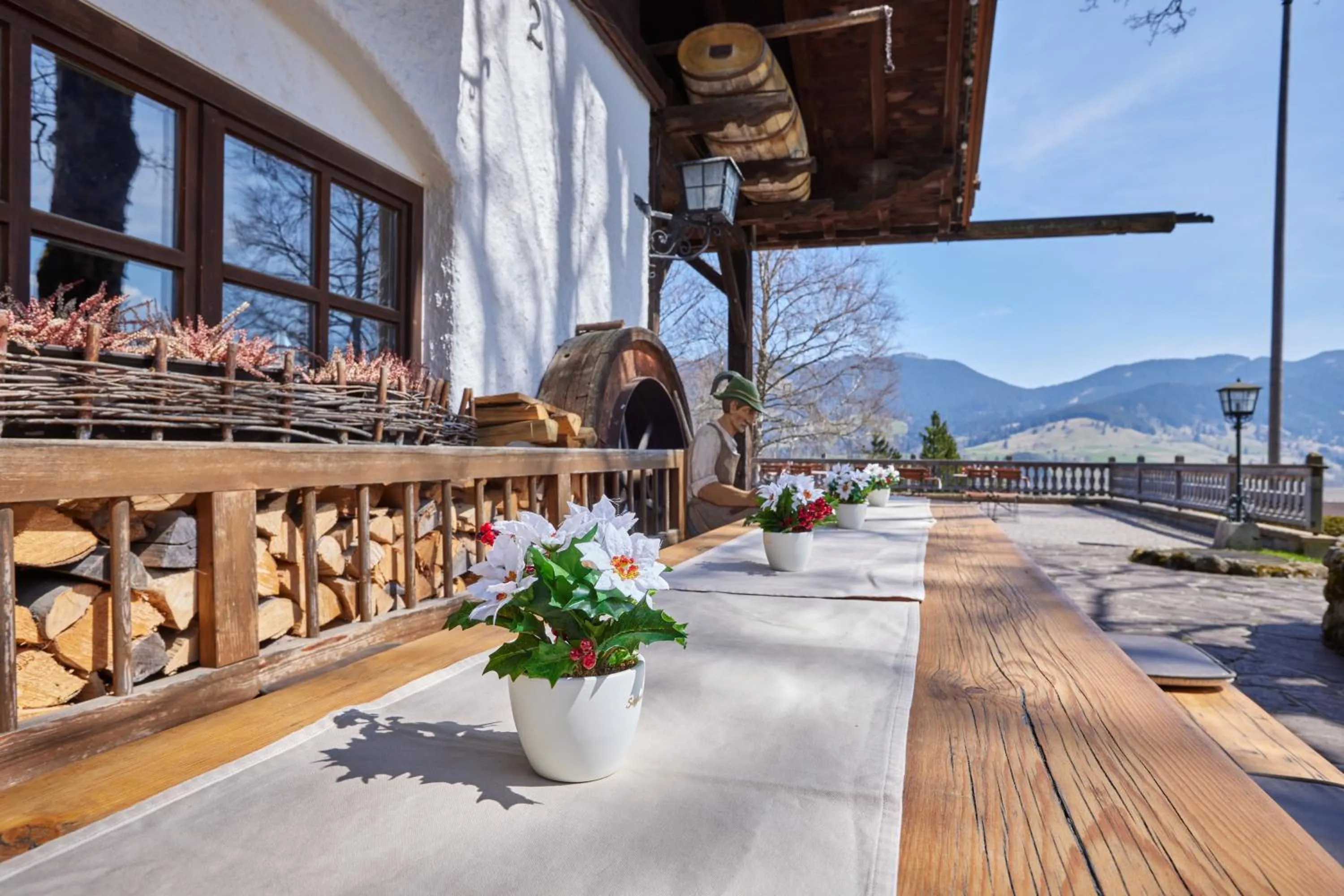 Spring in Appartements Gasthof Schleifmühle Unterammergau