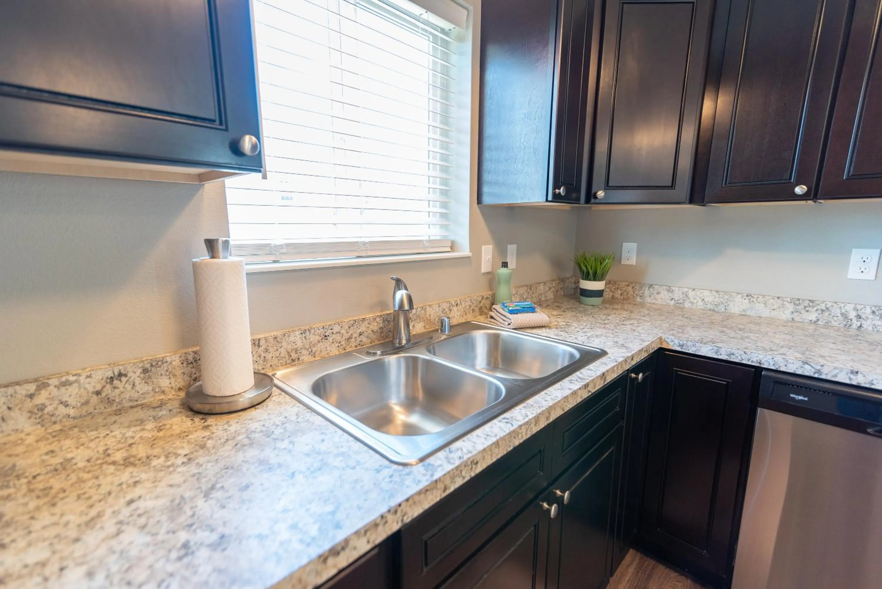 Kitchen or kitchenette in Susitna Suites