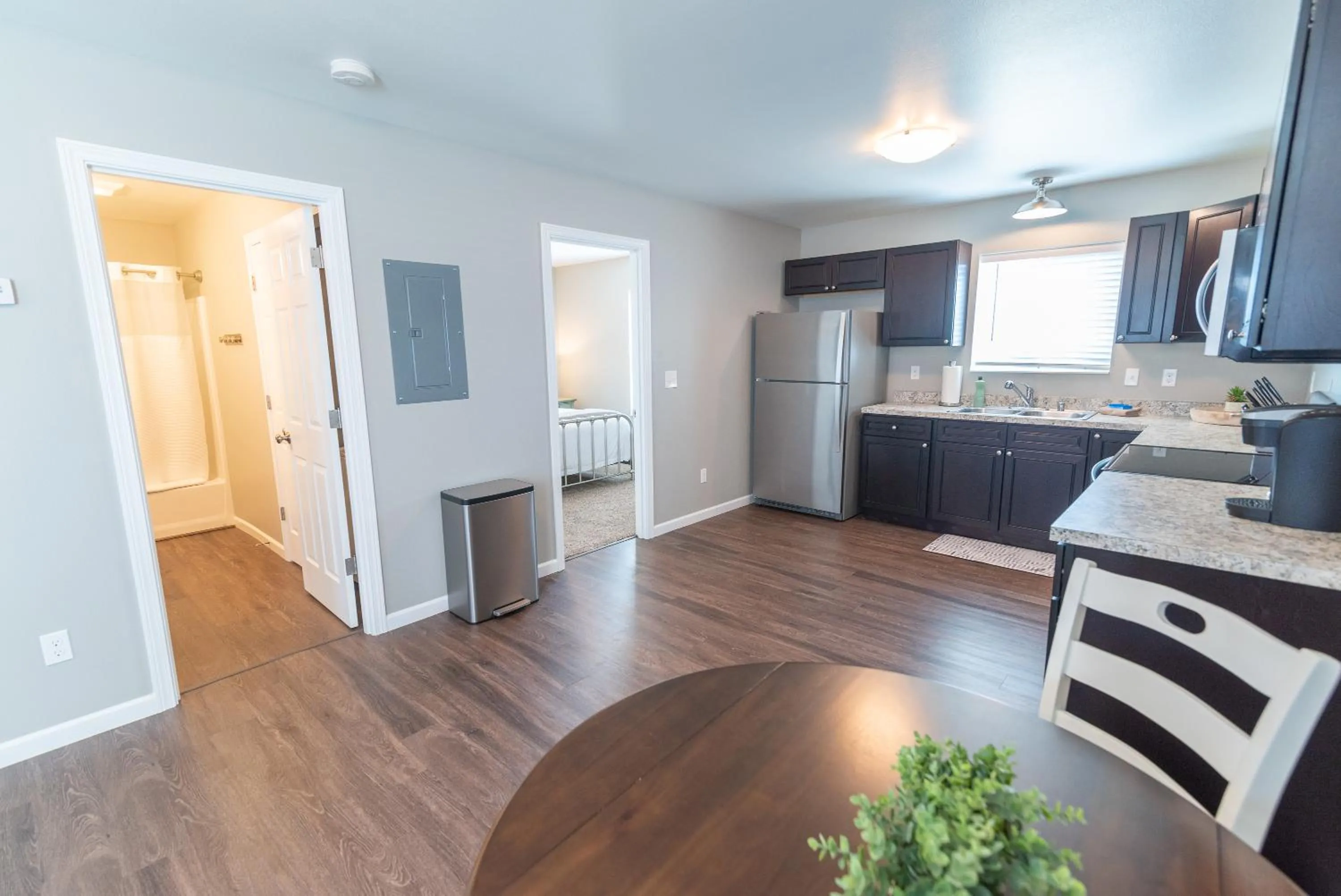 Kitchen or kitchenette in Susitna Suites