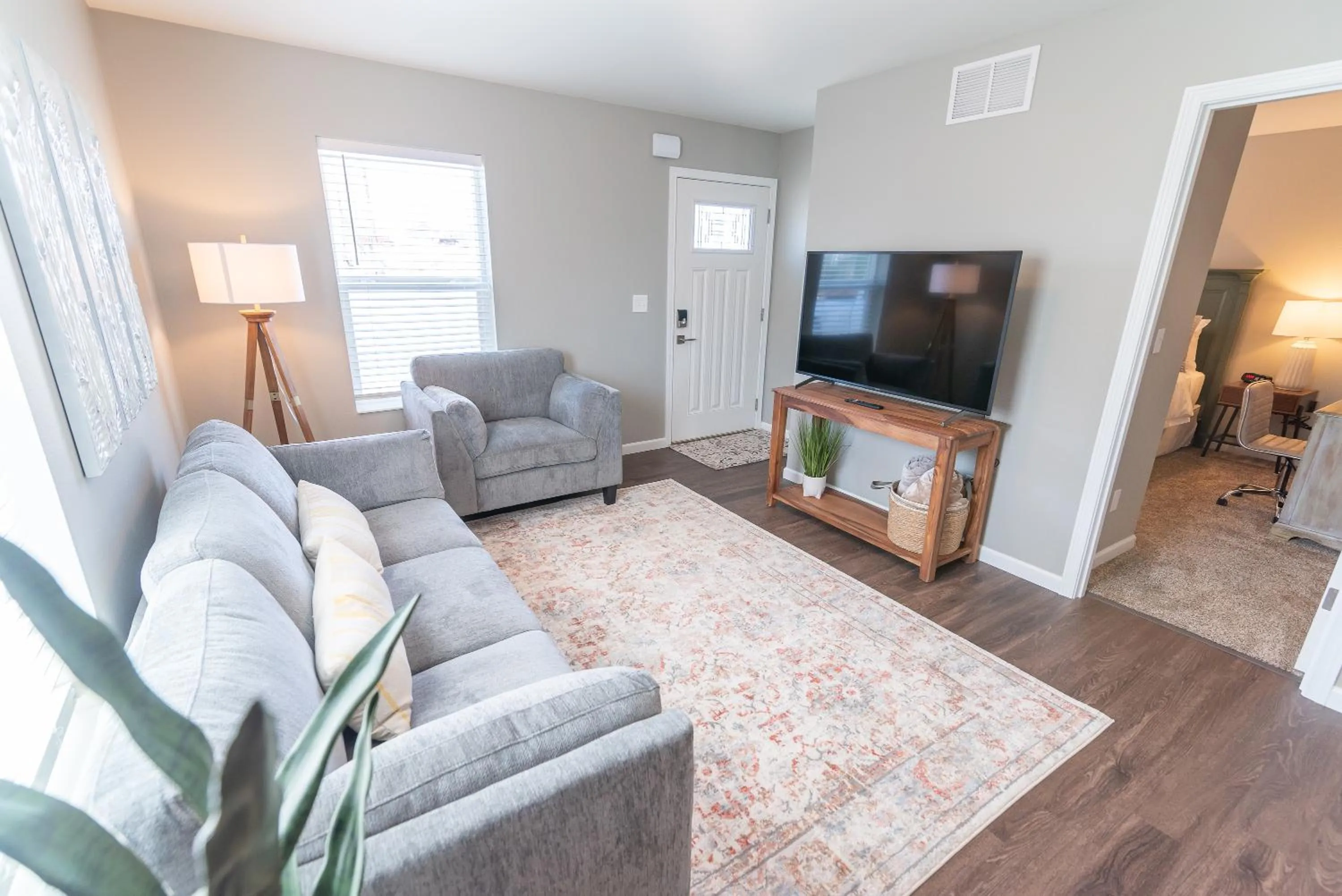 Living room in Susitna Suites