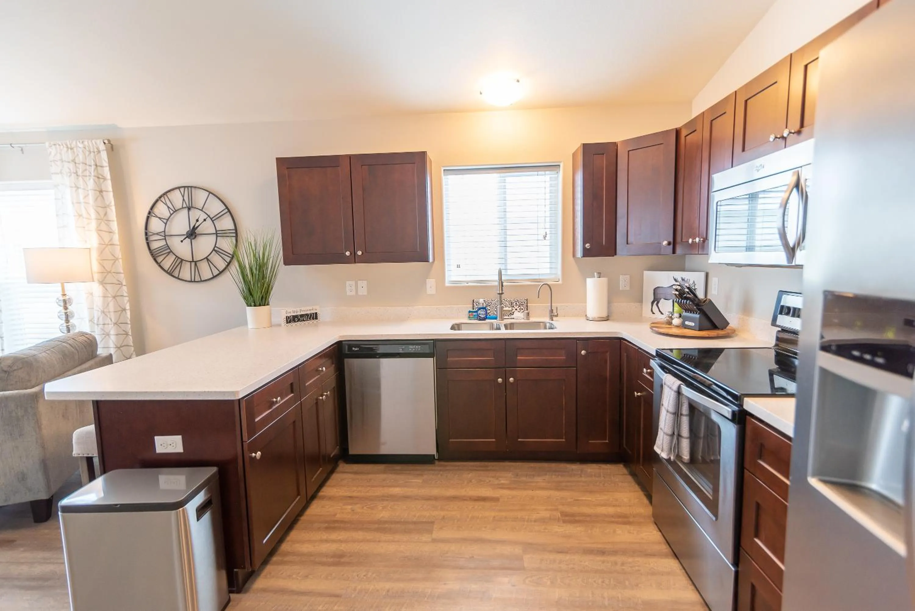 Kitchen or kitchenette in Susitna Suites