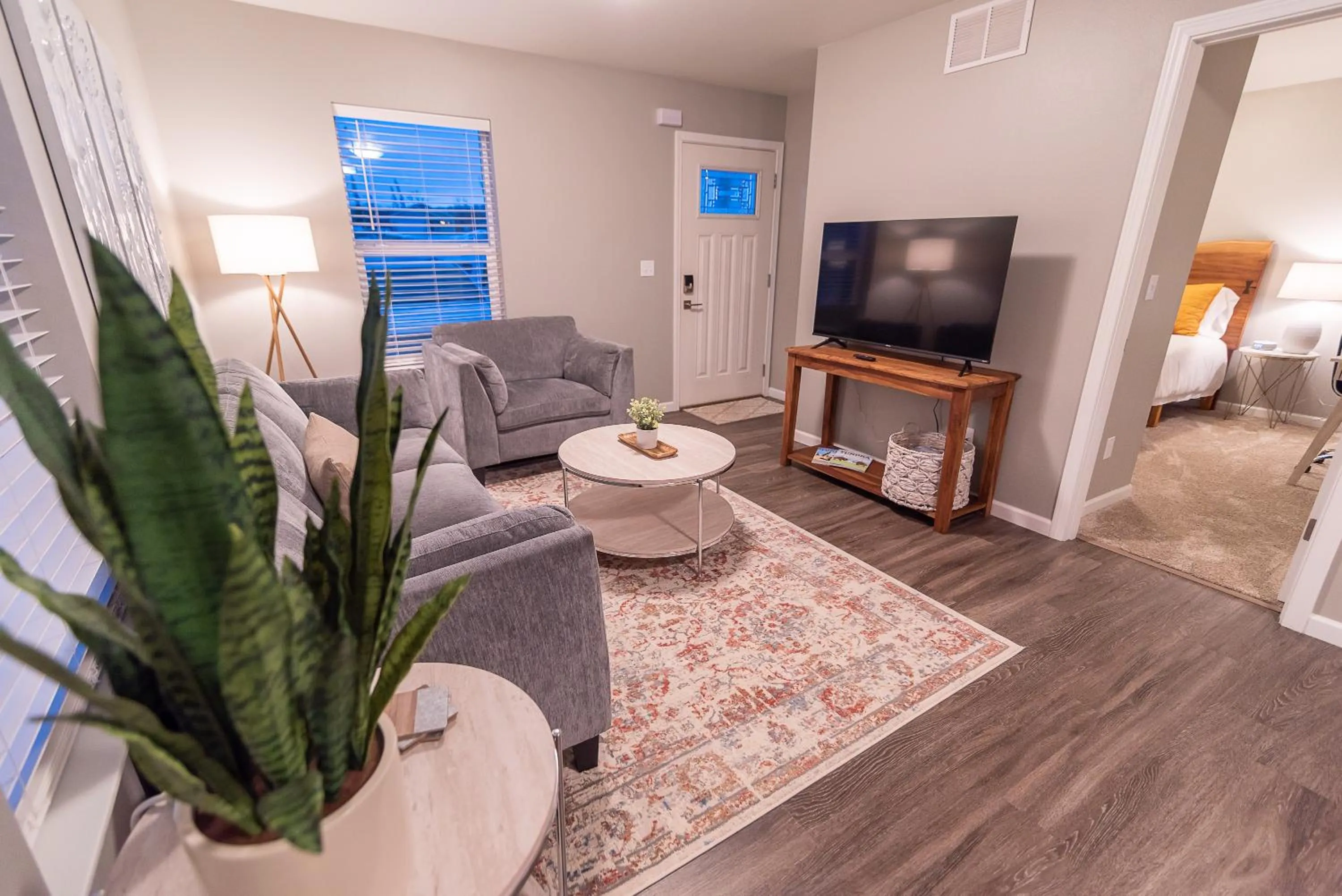 Communal lounge/ TV room in Susitna Suites