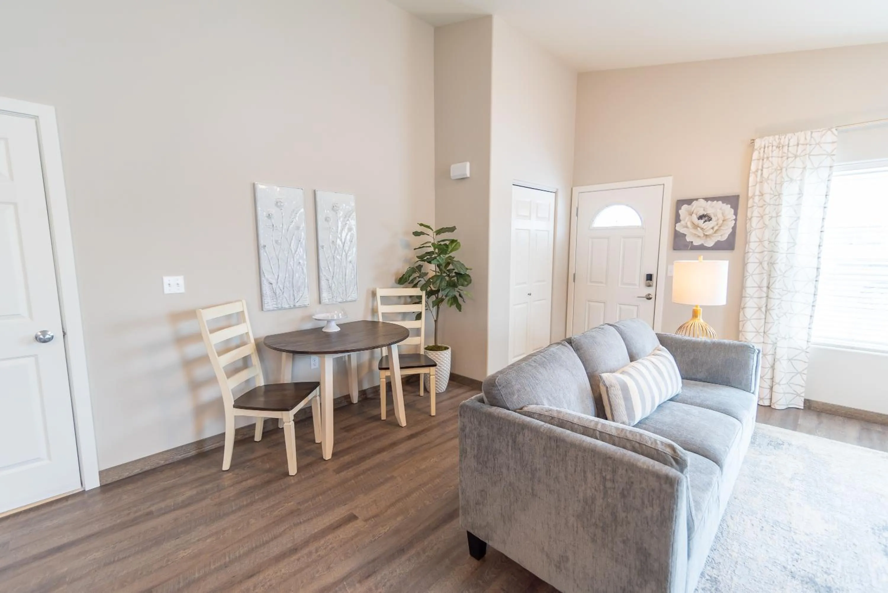 Seating area in Susitna Suites