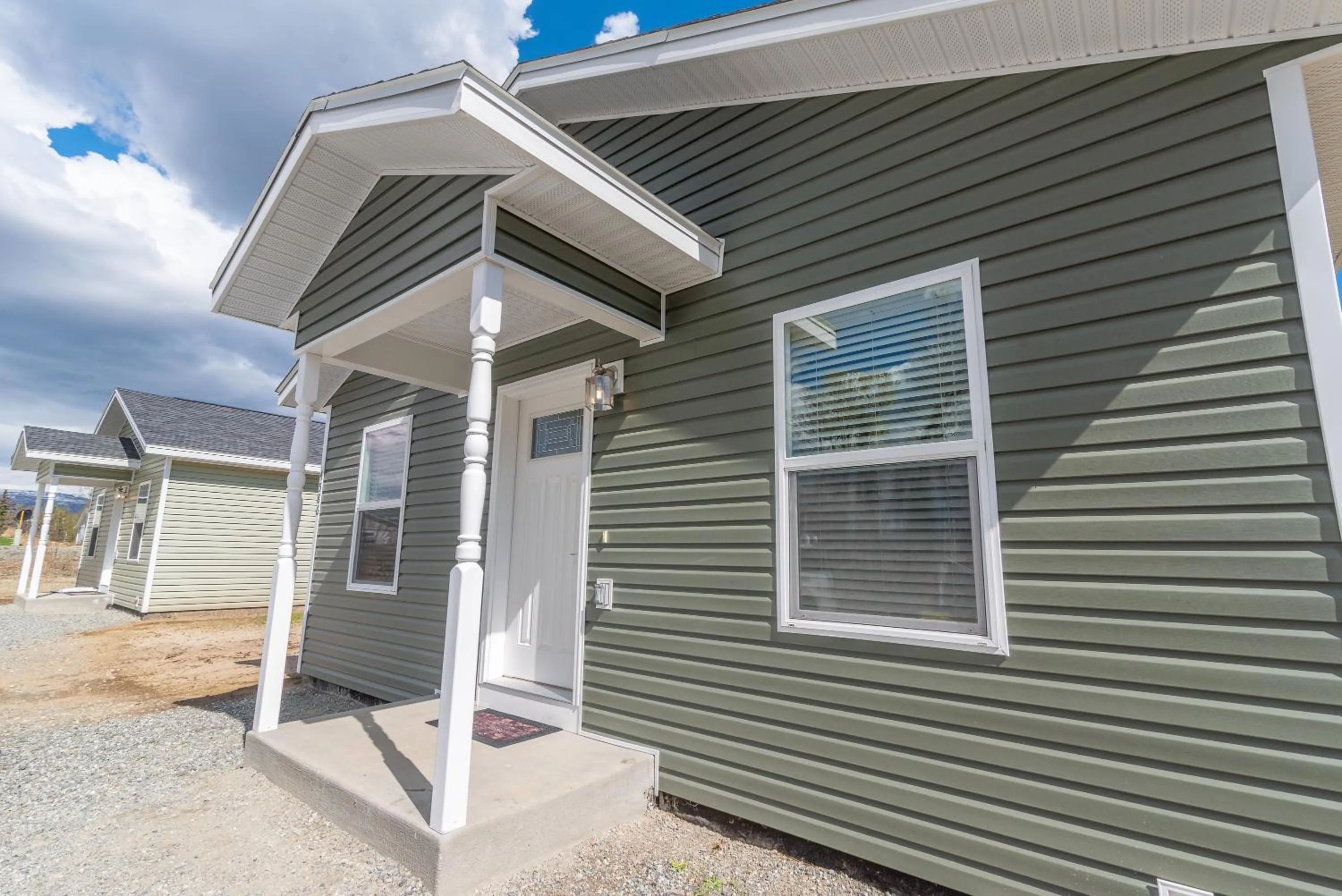 Facade/entrance in Susitna Suites