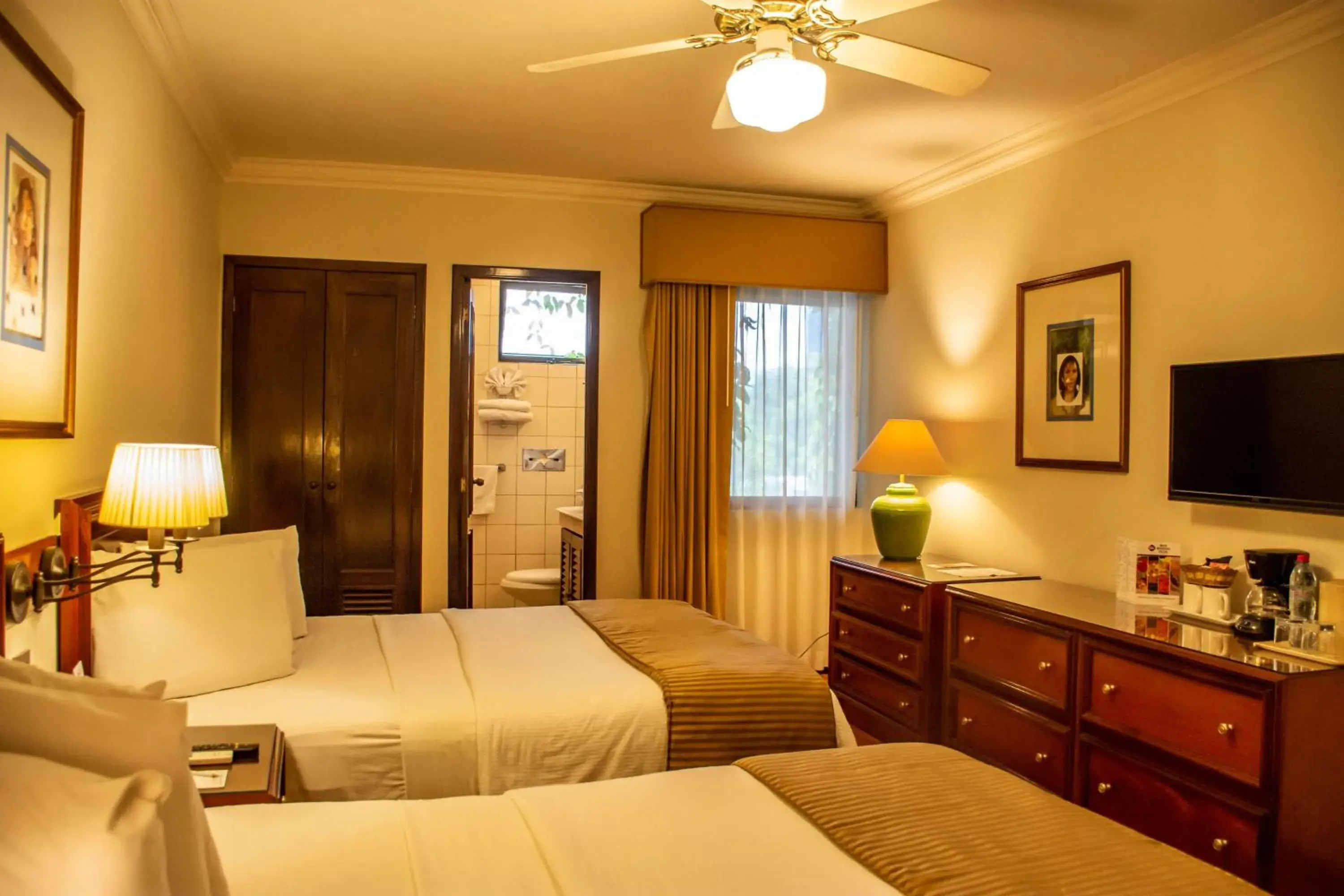 Double Room with Two Double Beds - Smoking in Best Western Plus Hotel Stofella Double Room with Two Double Beds - Smoking in Best Western Plus Hotel Stofella