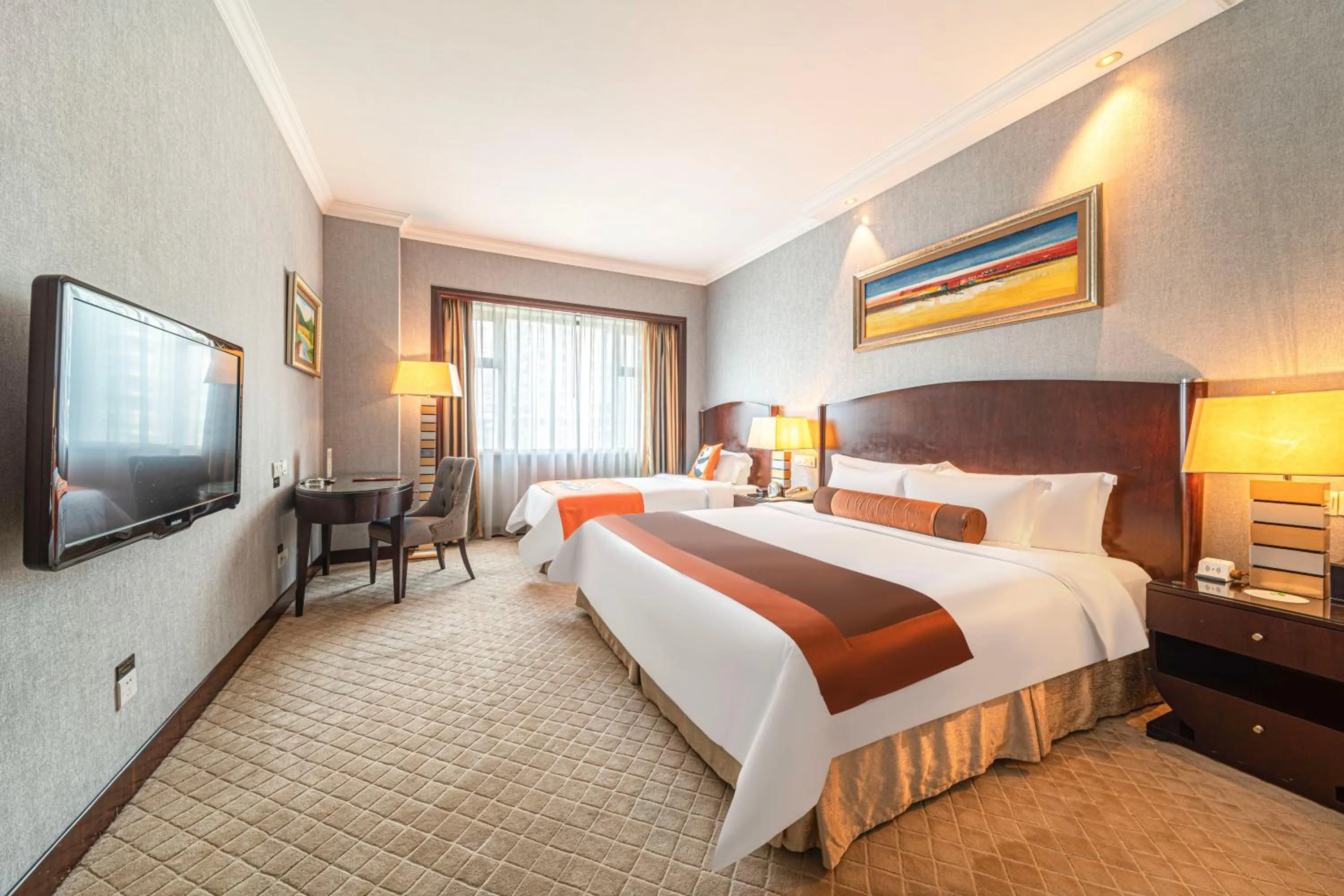 Photo of the whole room, Bed in Grand International Hotel