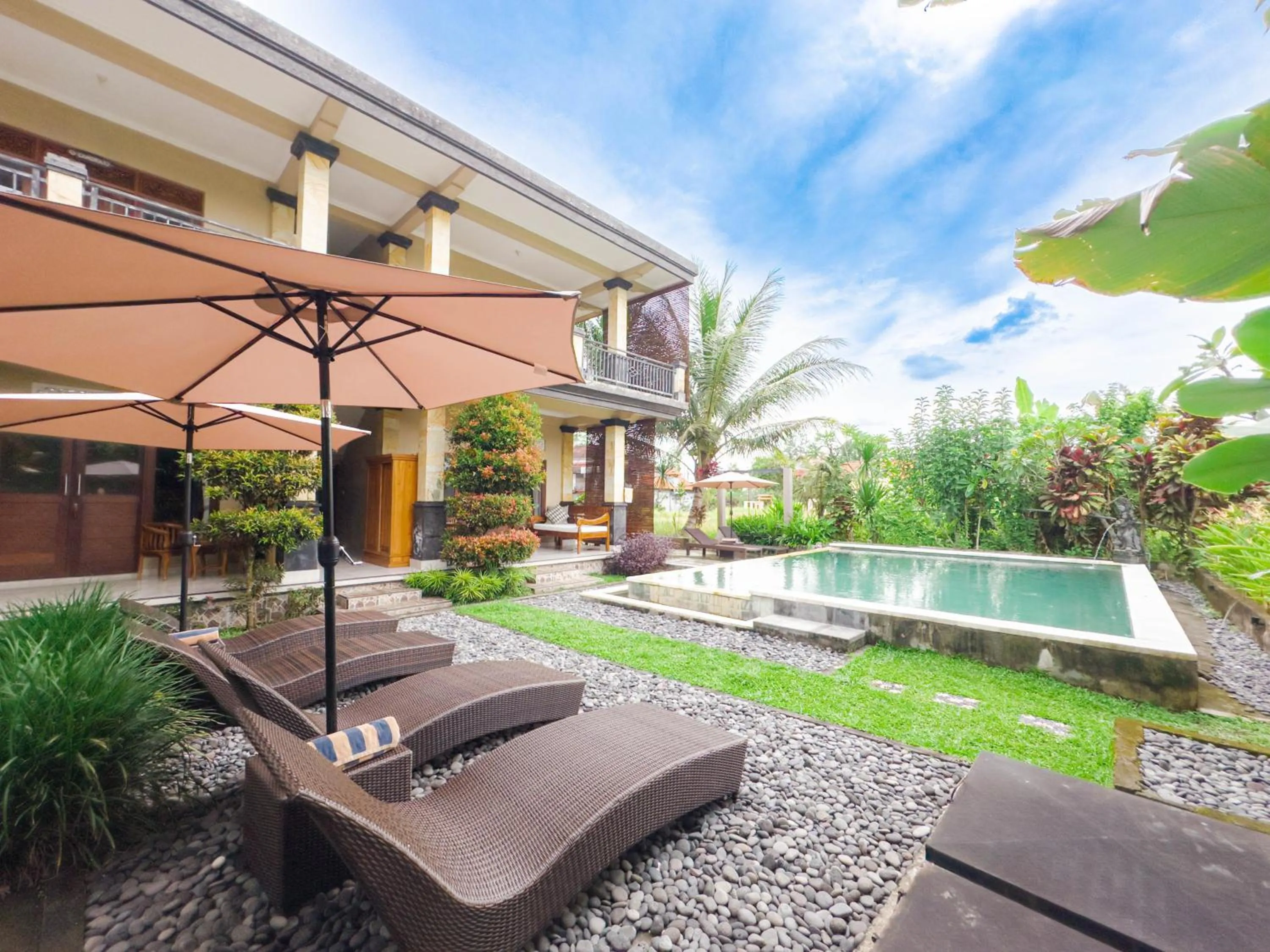 Swimming pool in Ubud Shanti Rice Field House By Supala