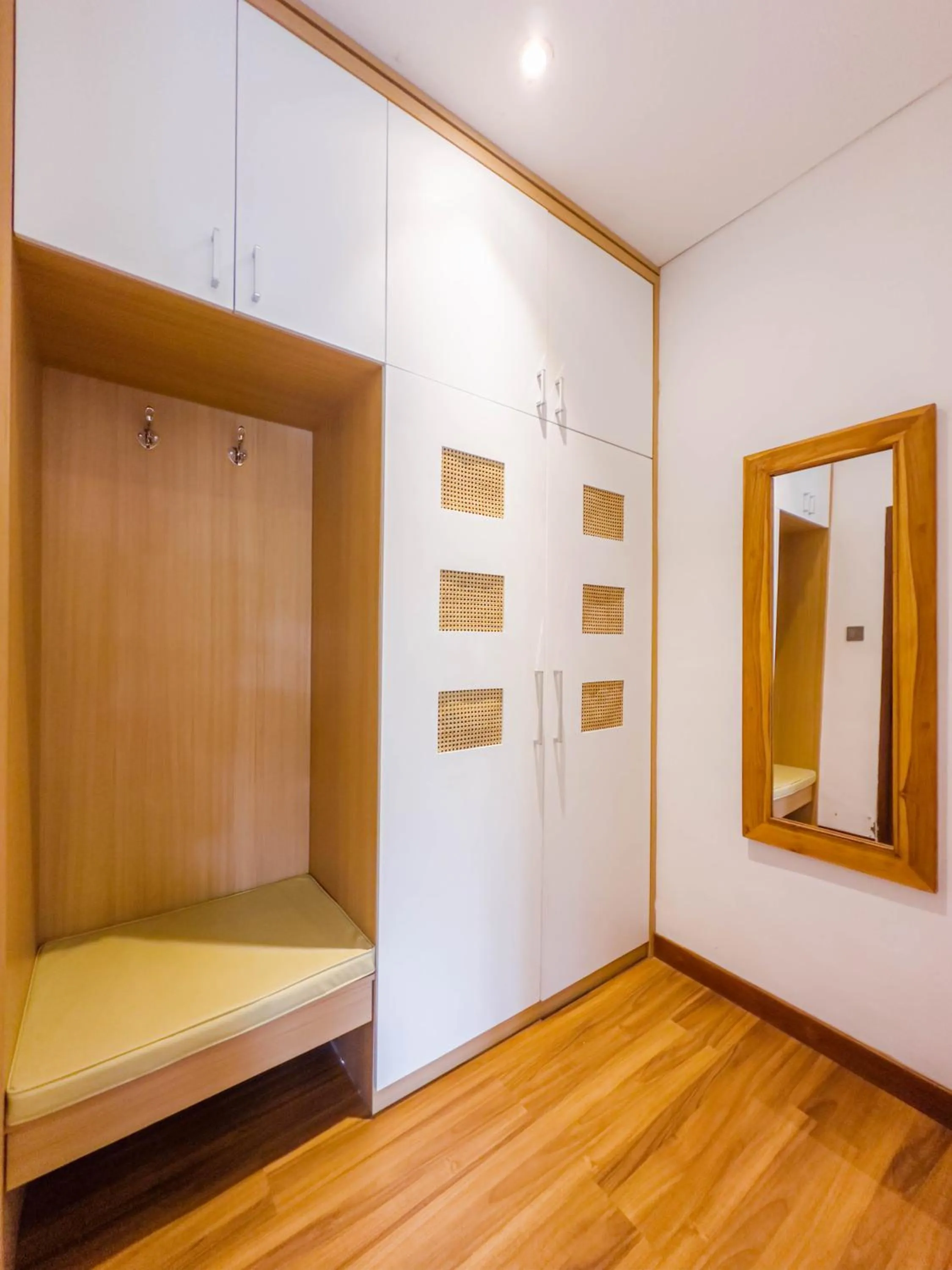 wardrobe in Ubud Shanti Rice Field House By Supala