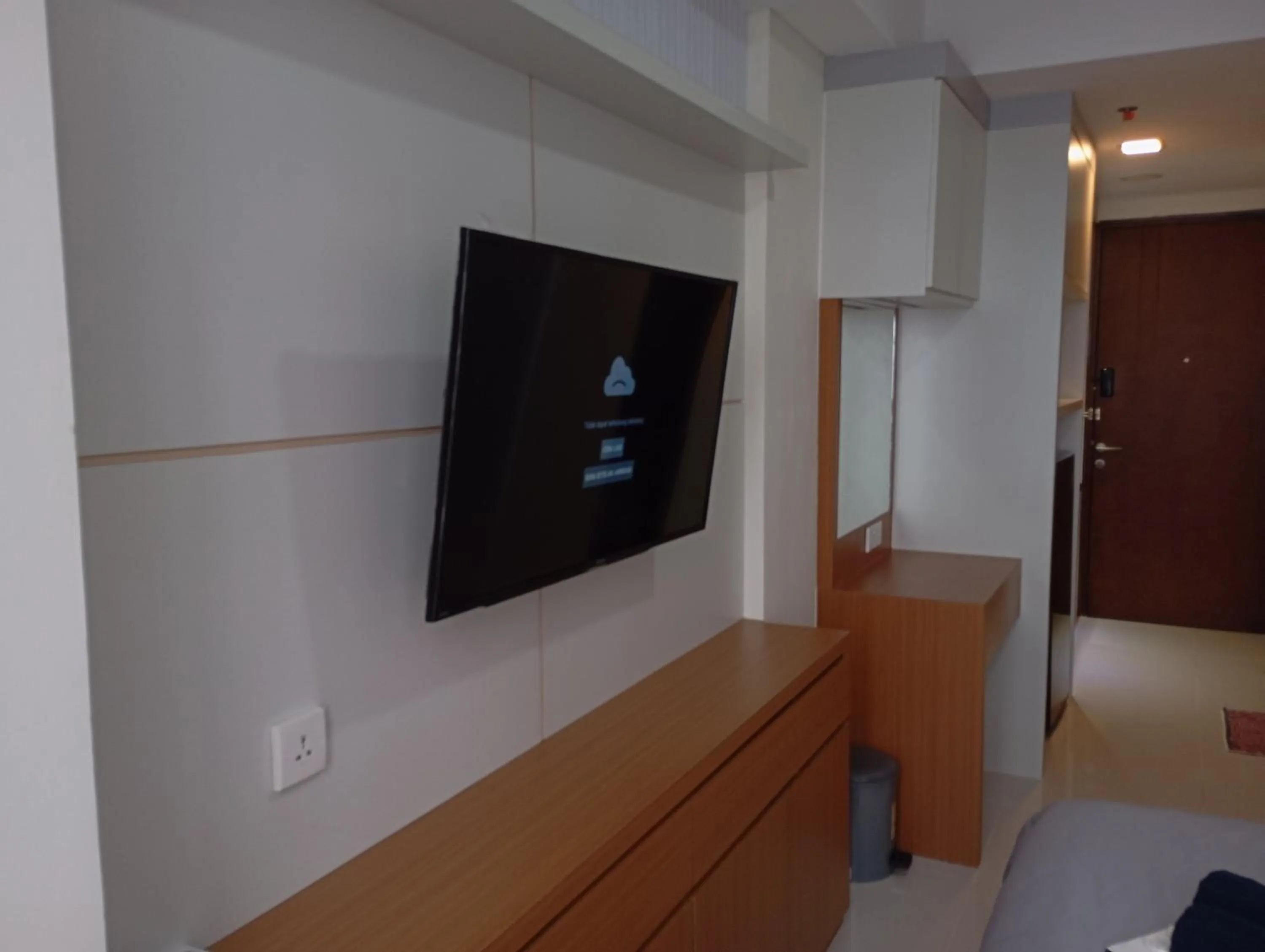 TV and multimedia in SleepRest @ Pollux Habibie