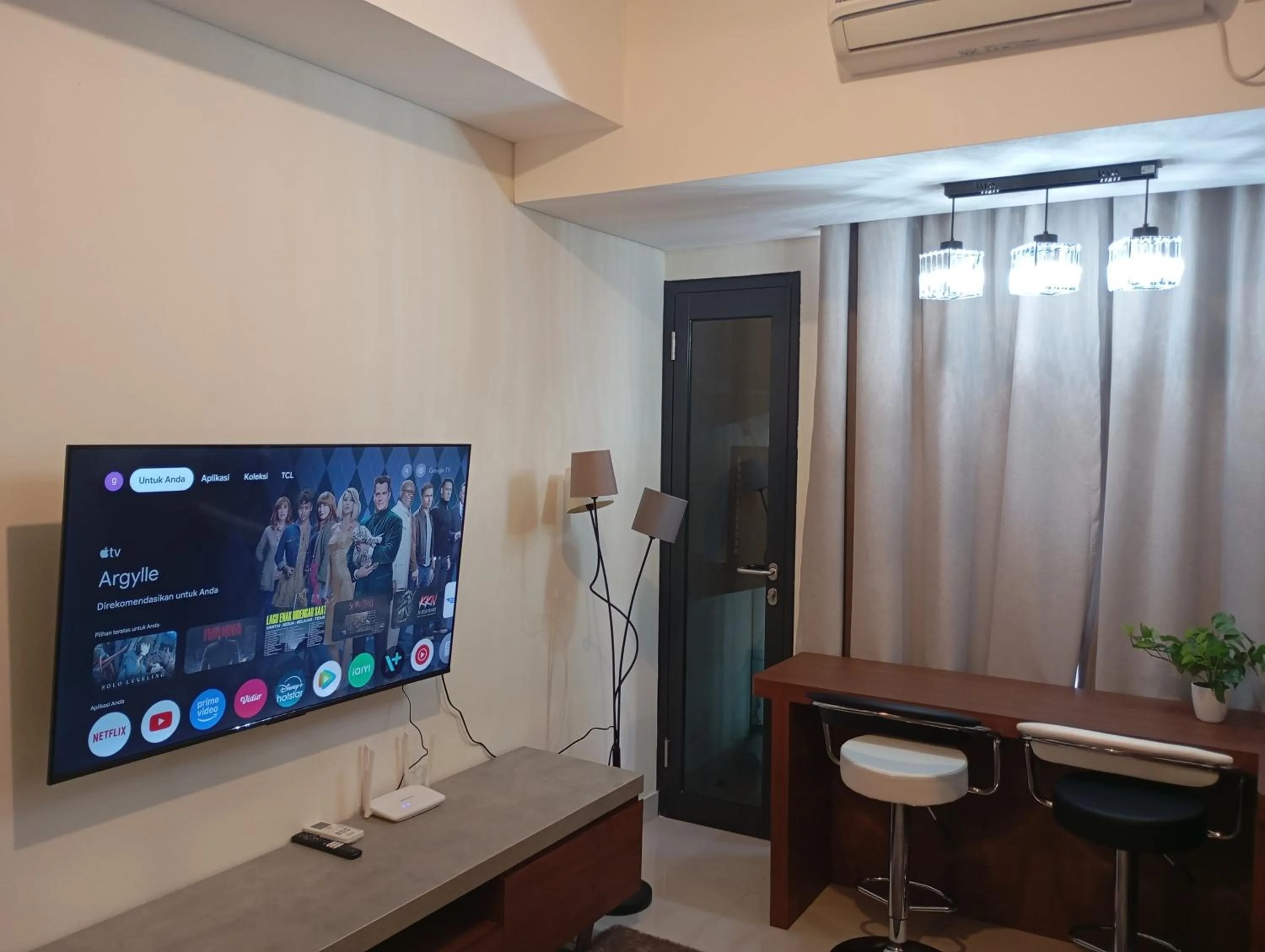 TV and multimedia in SleepRest @ Pollux Habibie