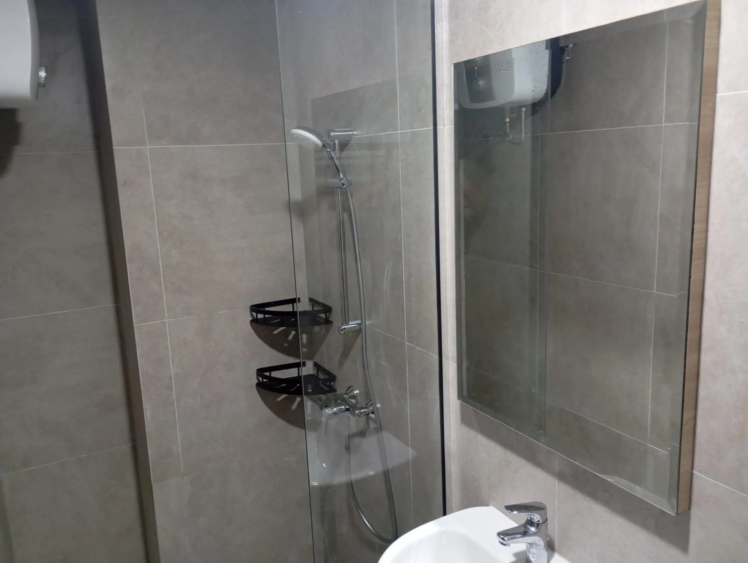 Shower in SleepRest @ Pollux Habibie