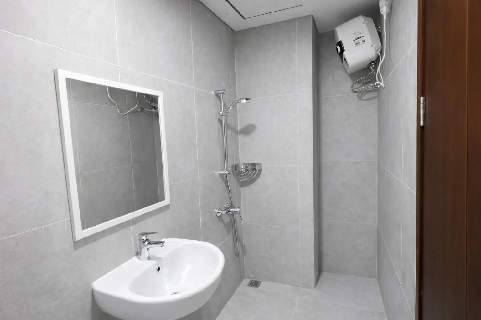 Toilet in SleepRest @ Pollux Habibie