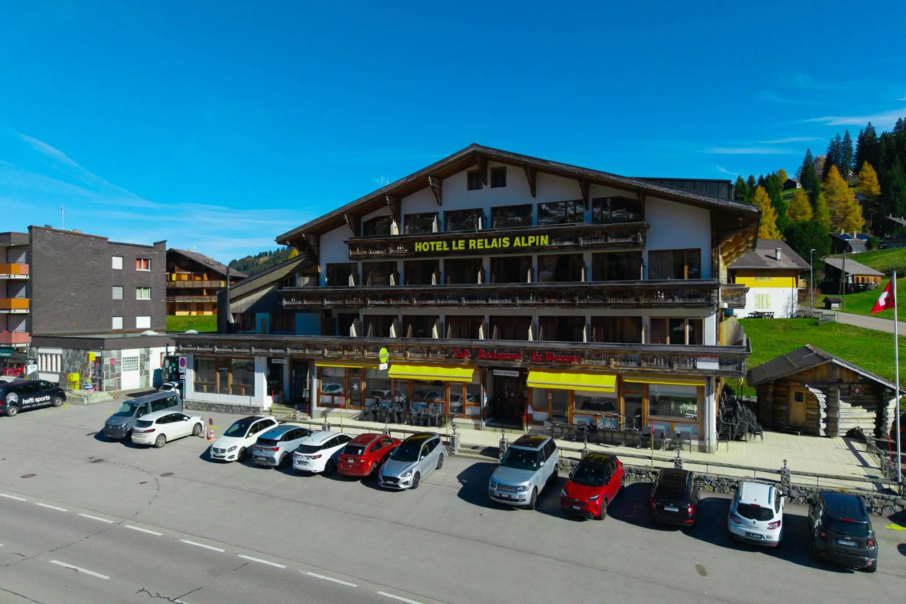 Property building in Hotel Relais Alpin