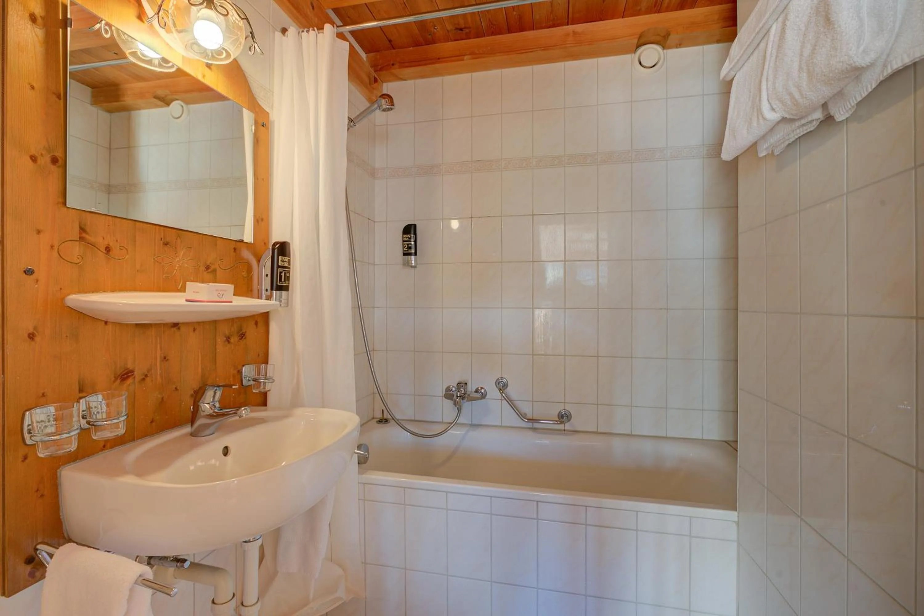 Bathroom in Hotel Relais Alpin