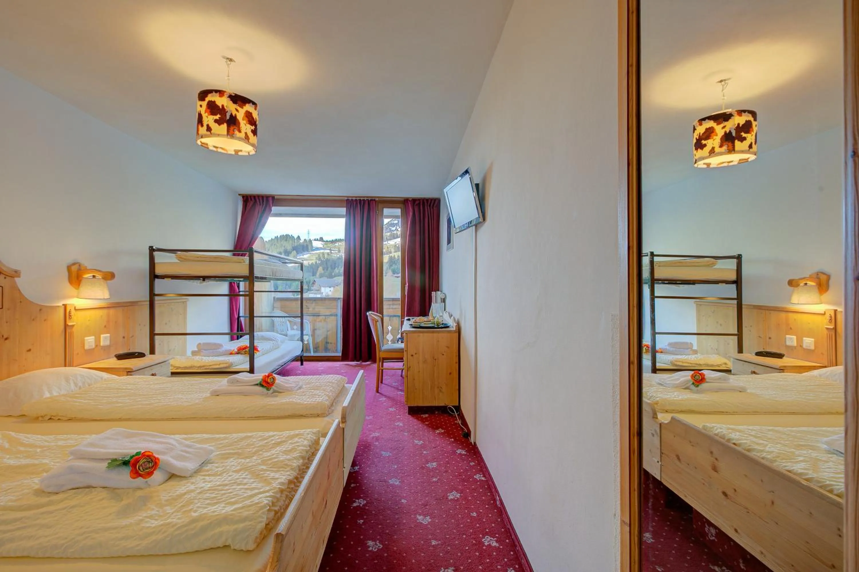 Bed in Hotel Relais Alpin