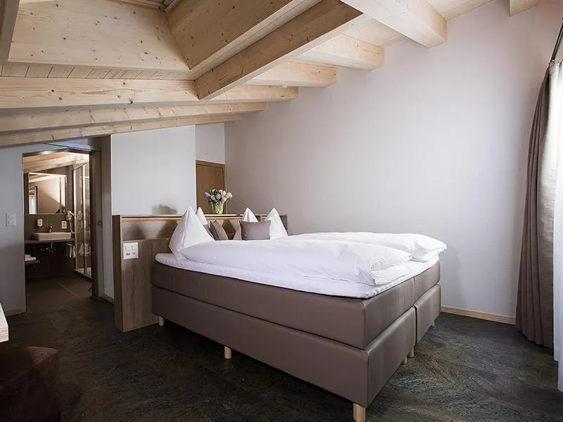 Bed in Hotel Silberhorn