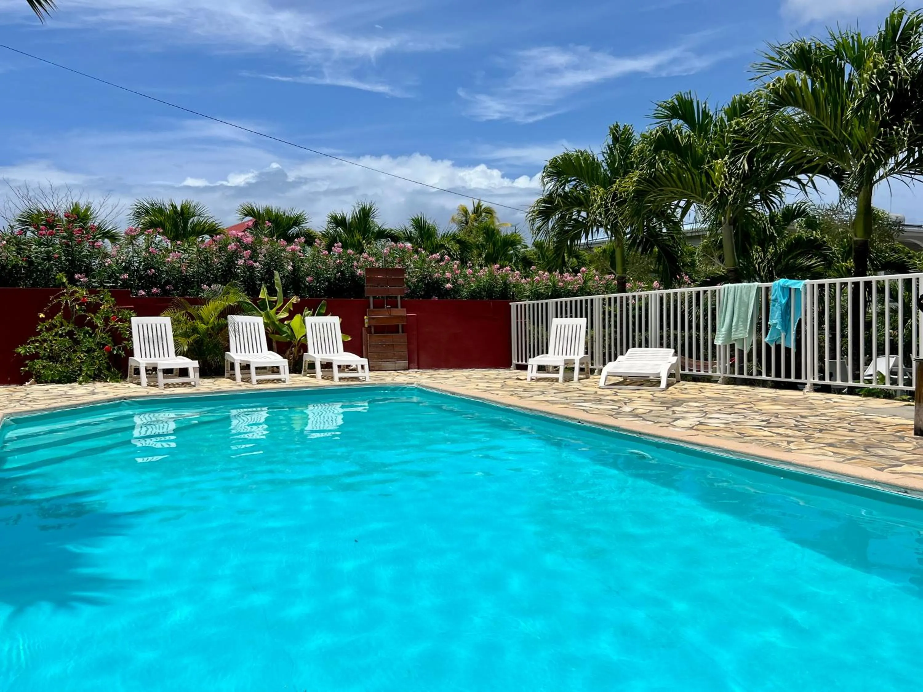 Swimming pool in Les plages de Macabou