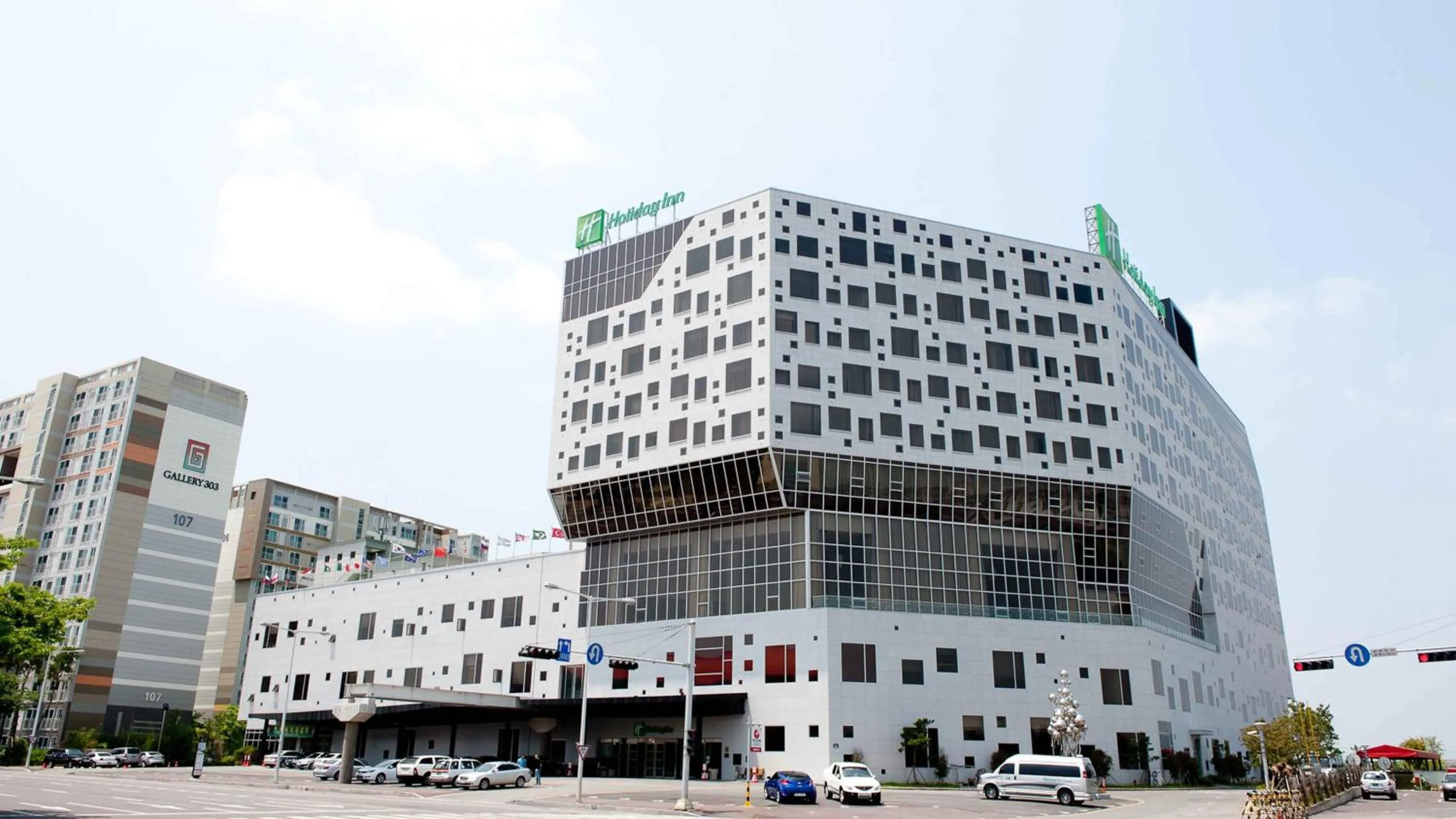 Property building in Holiday Inn Gwangju by IHG