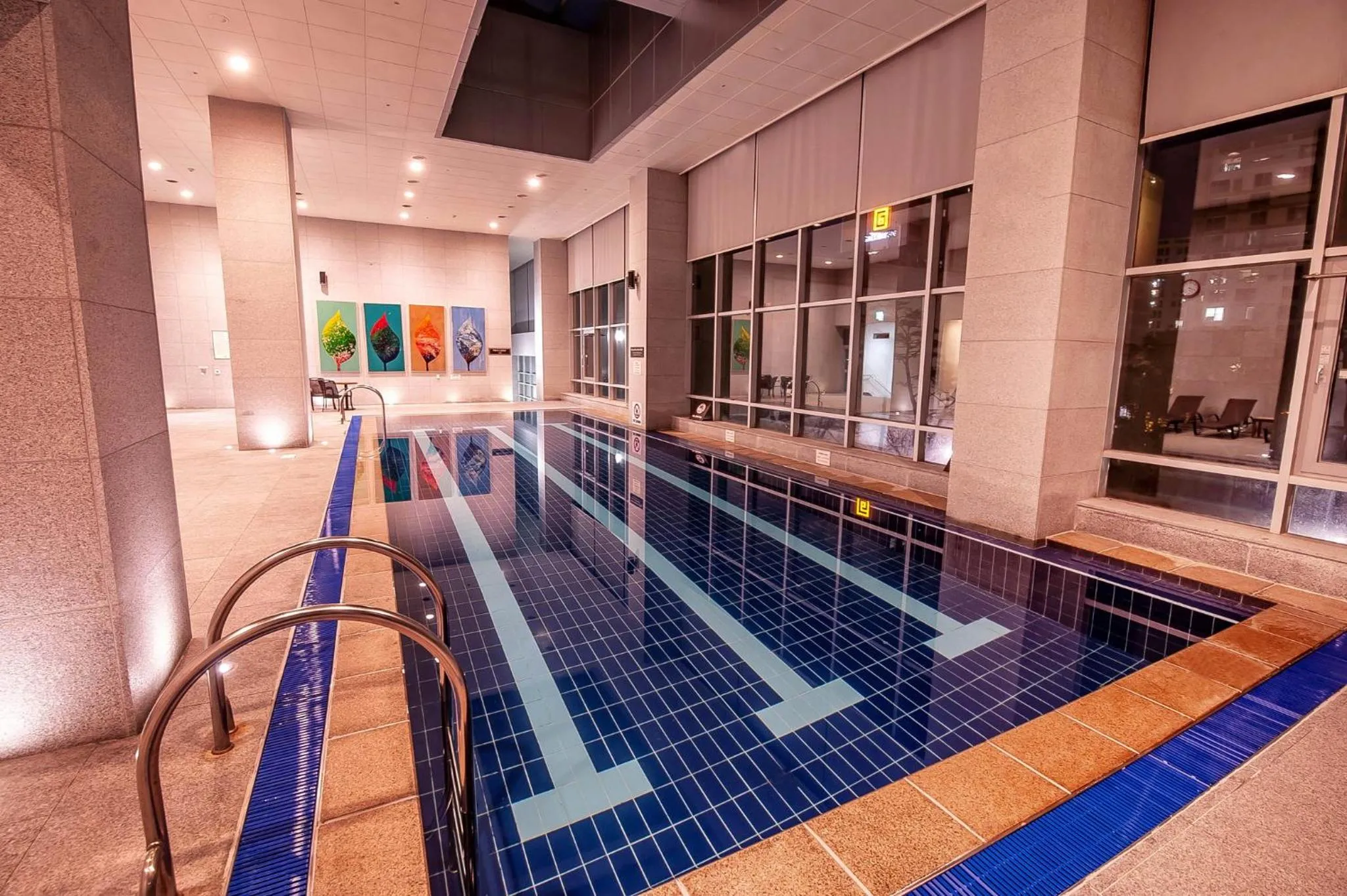 Swimming pool in Holiday Inn Gwangju by IHG