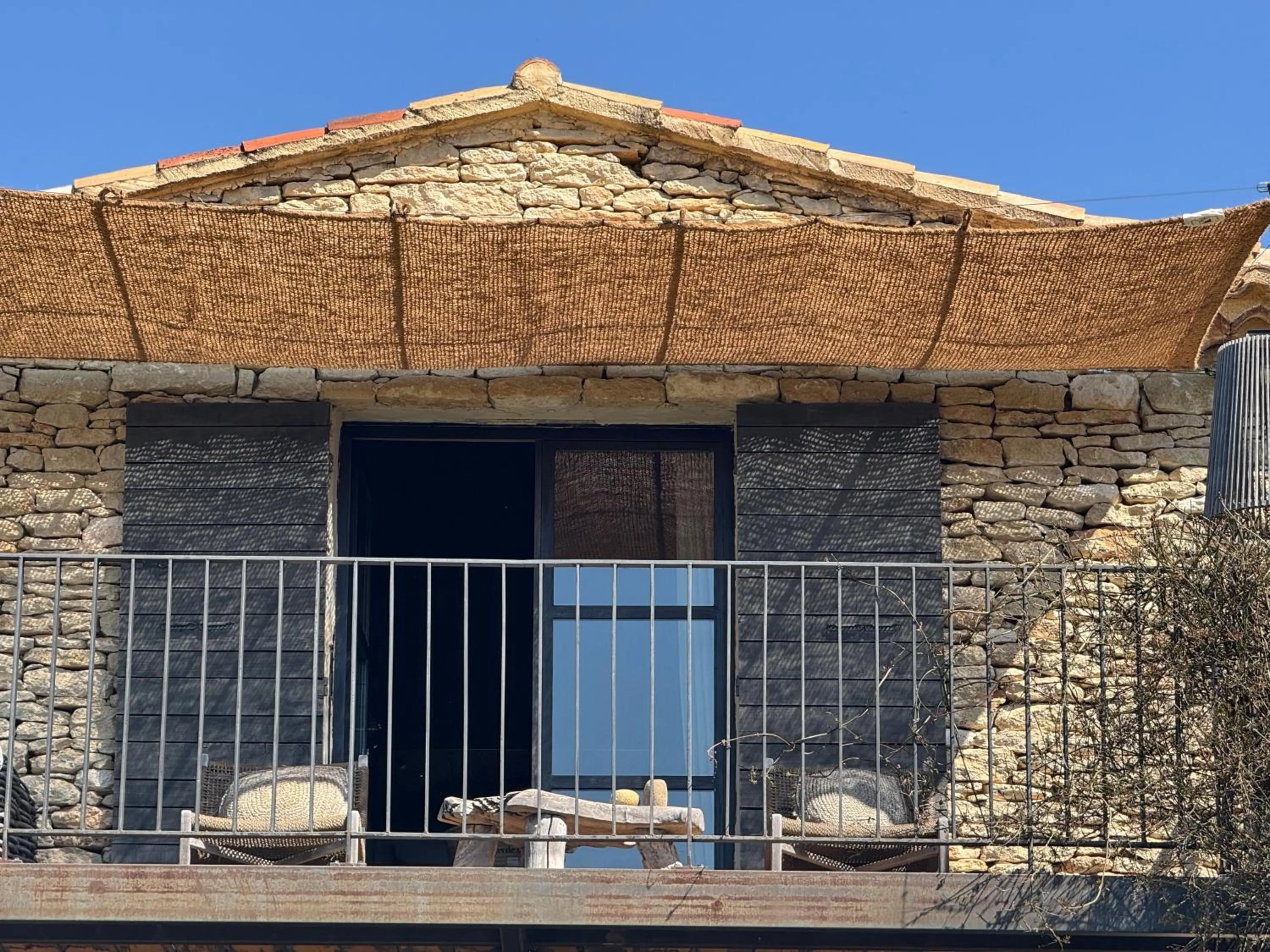 Patio in Le Mas de Béthel