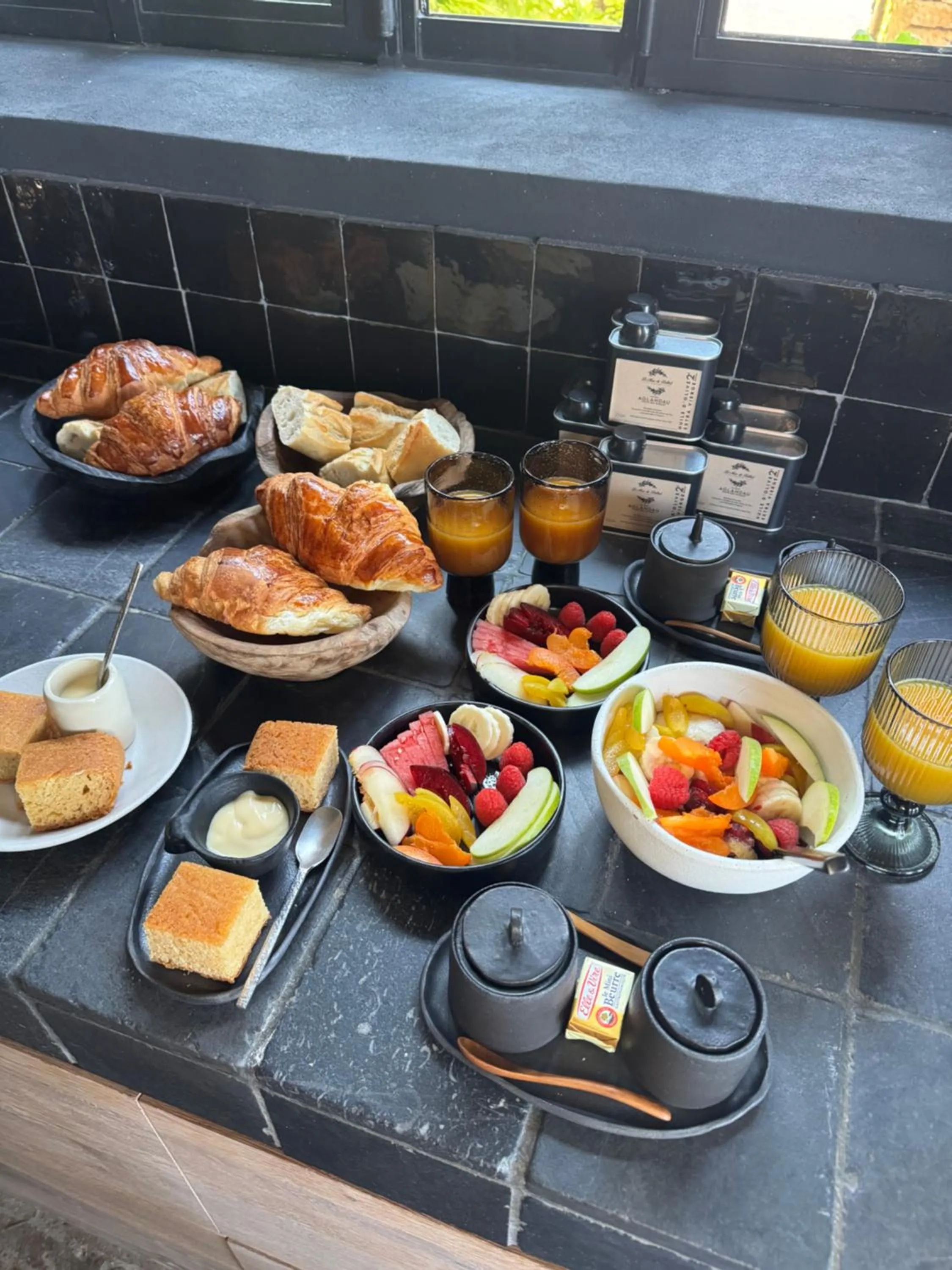 Breakfast in Le Mas de Béthel