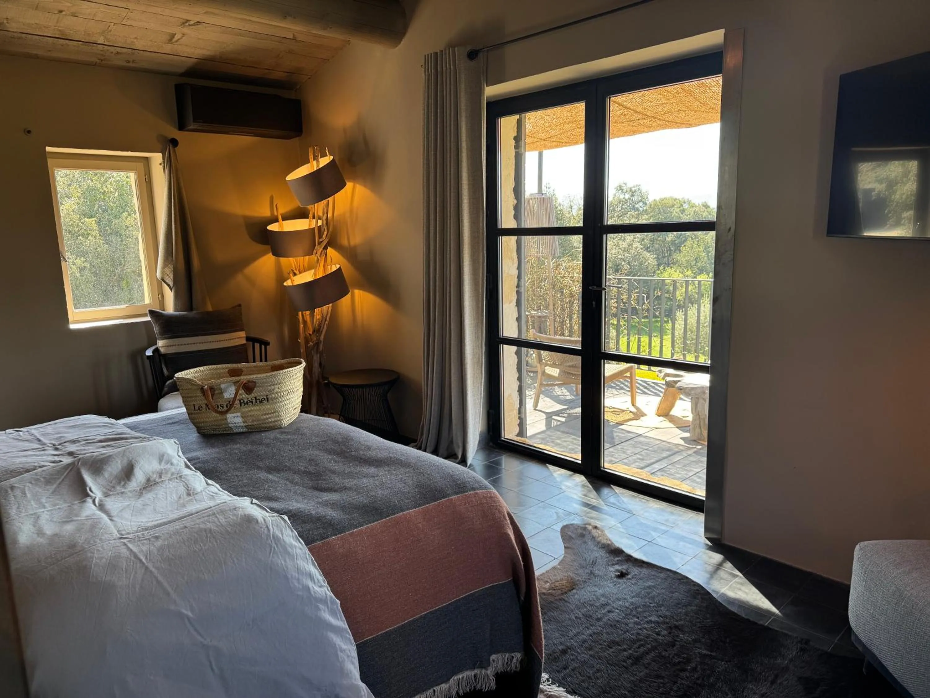 Bathroom, Bed in Le Mas de Béthel
