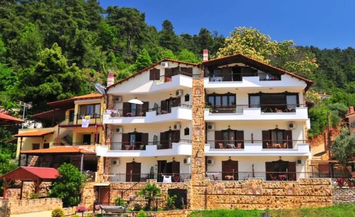 Facade/entrance in Hotel Hera