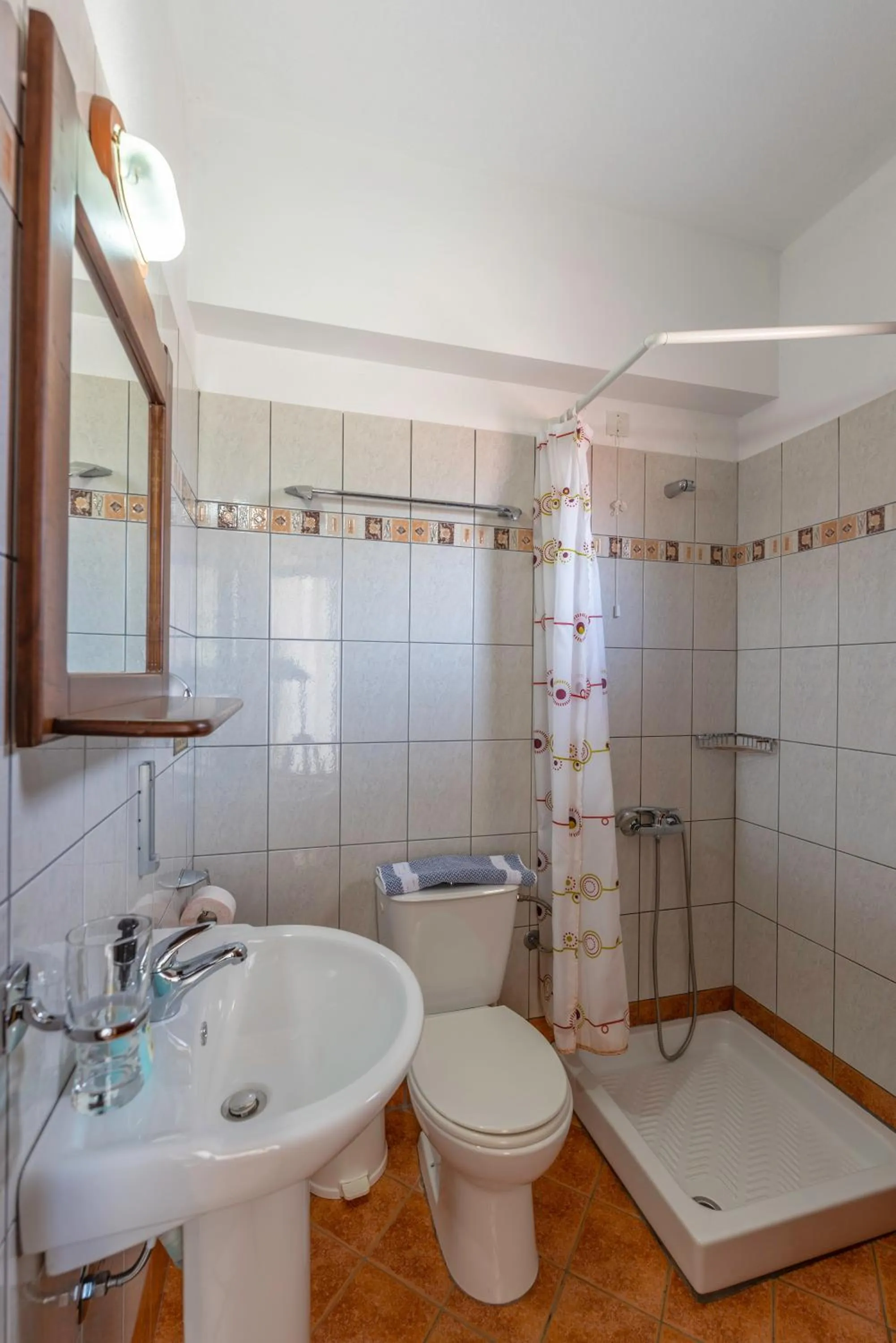 Shower in Hotel Hera