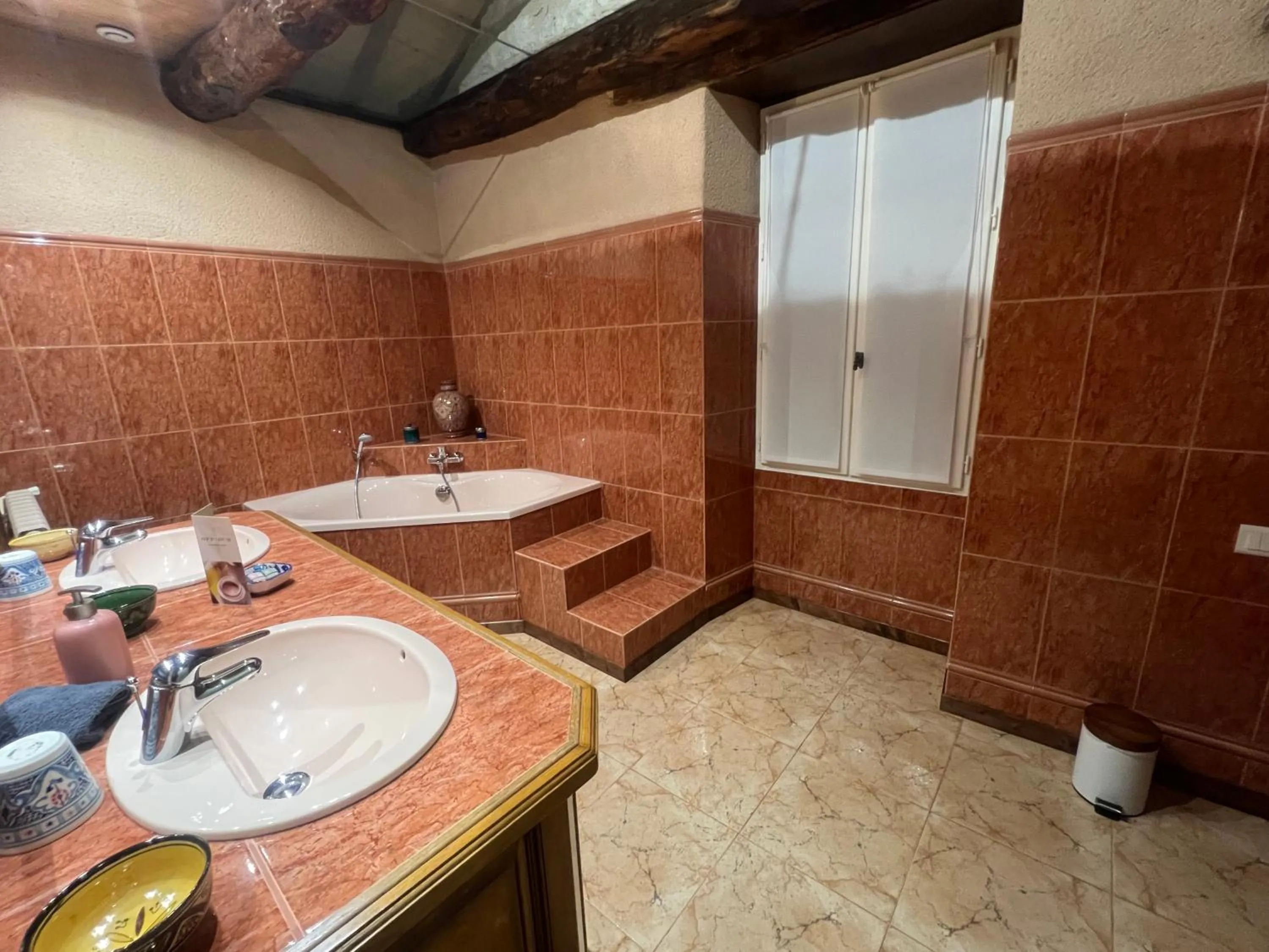 Shower in Le Relais des Chevaliers "La Suite des Seigneurs"