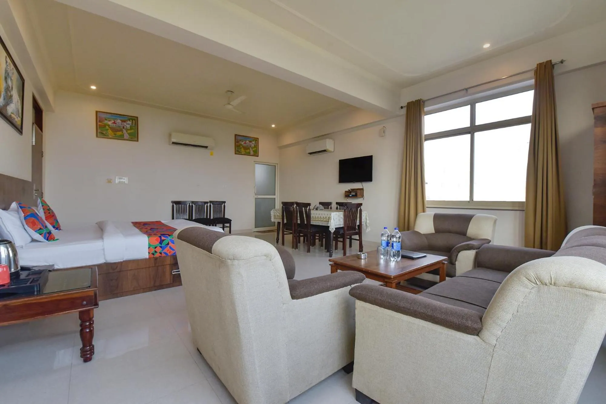 Bedroom in FabHotel Shiv Palace