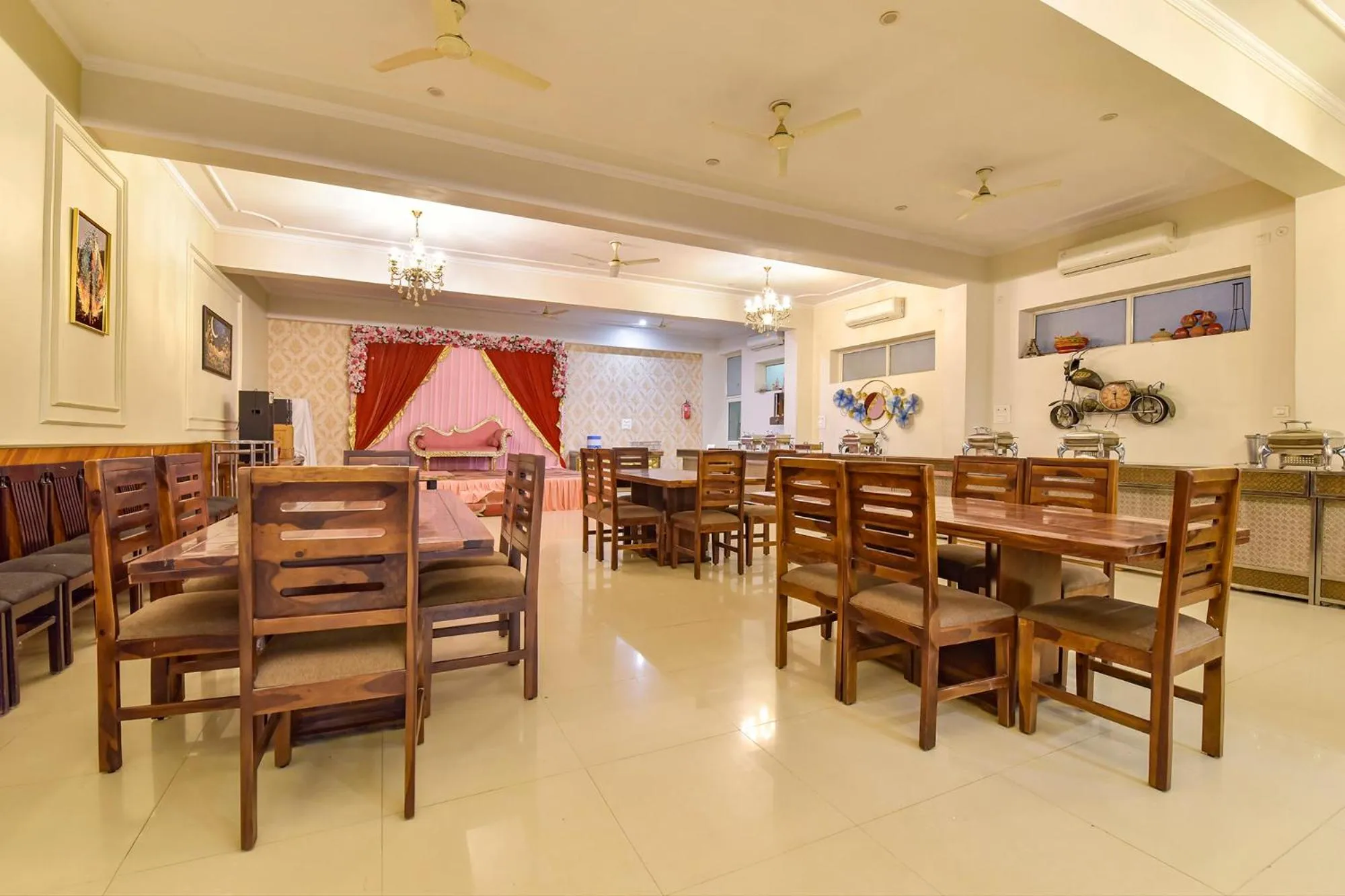 Banquet/Function facilities in FabHotel Shiv Palace