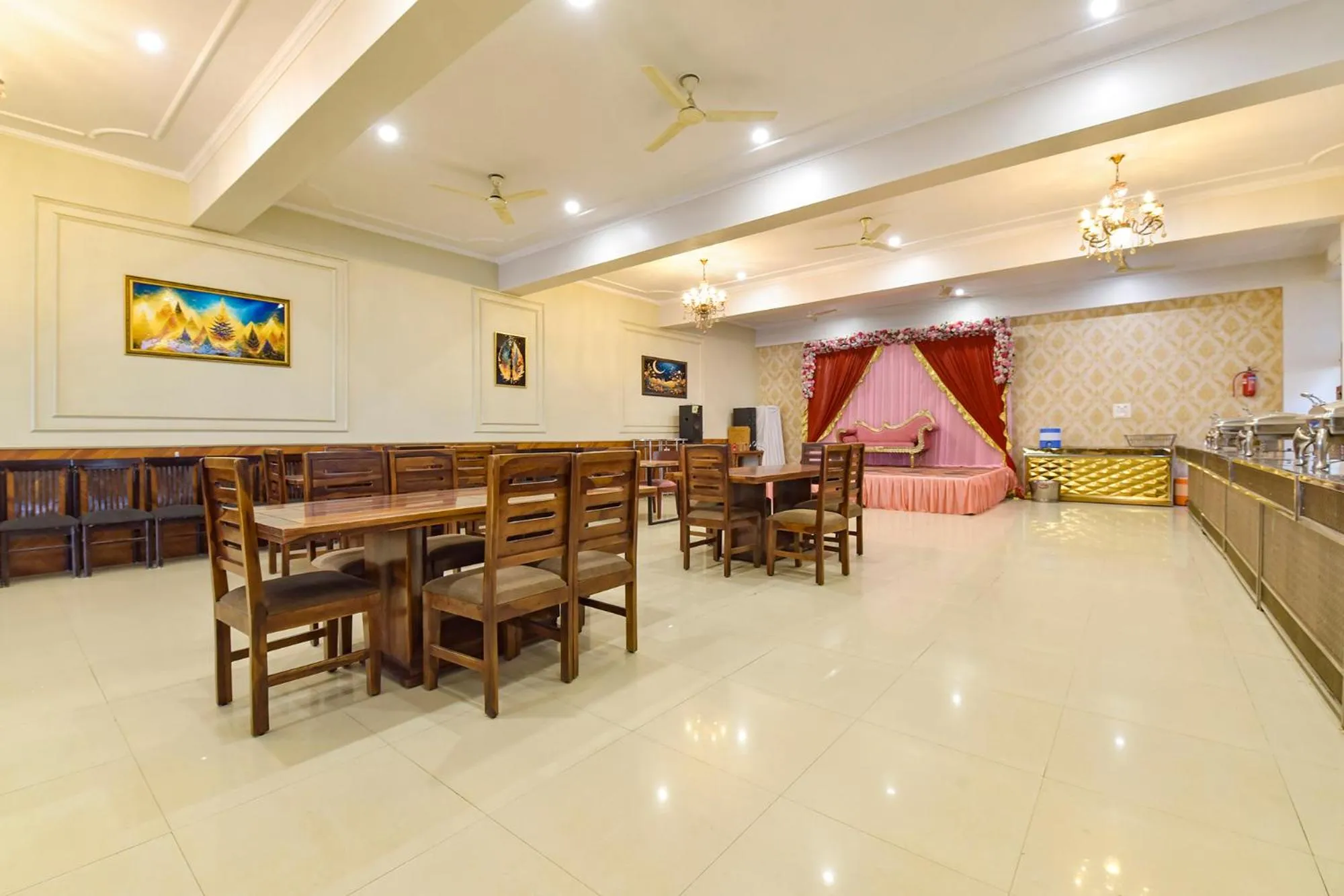 Banquet/Function facilities in FabHotel Shiv Palace