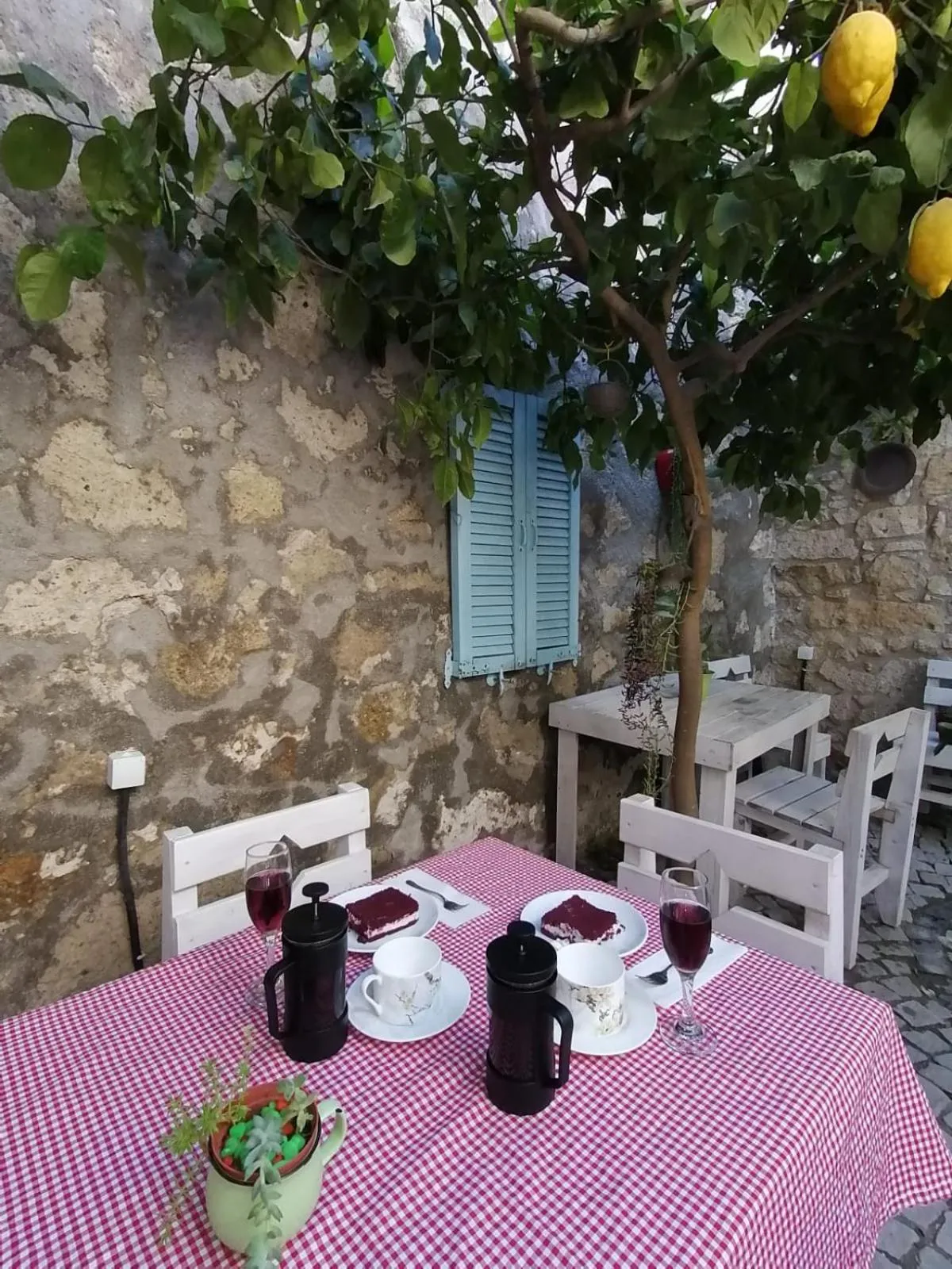 Restaurant/places to eat in kaktüshan otel