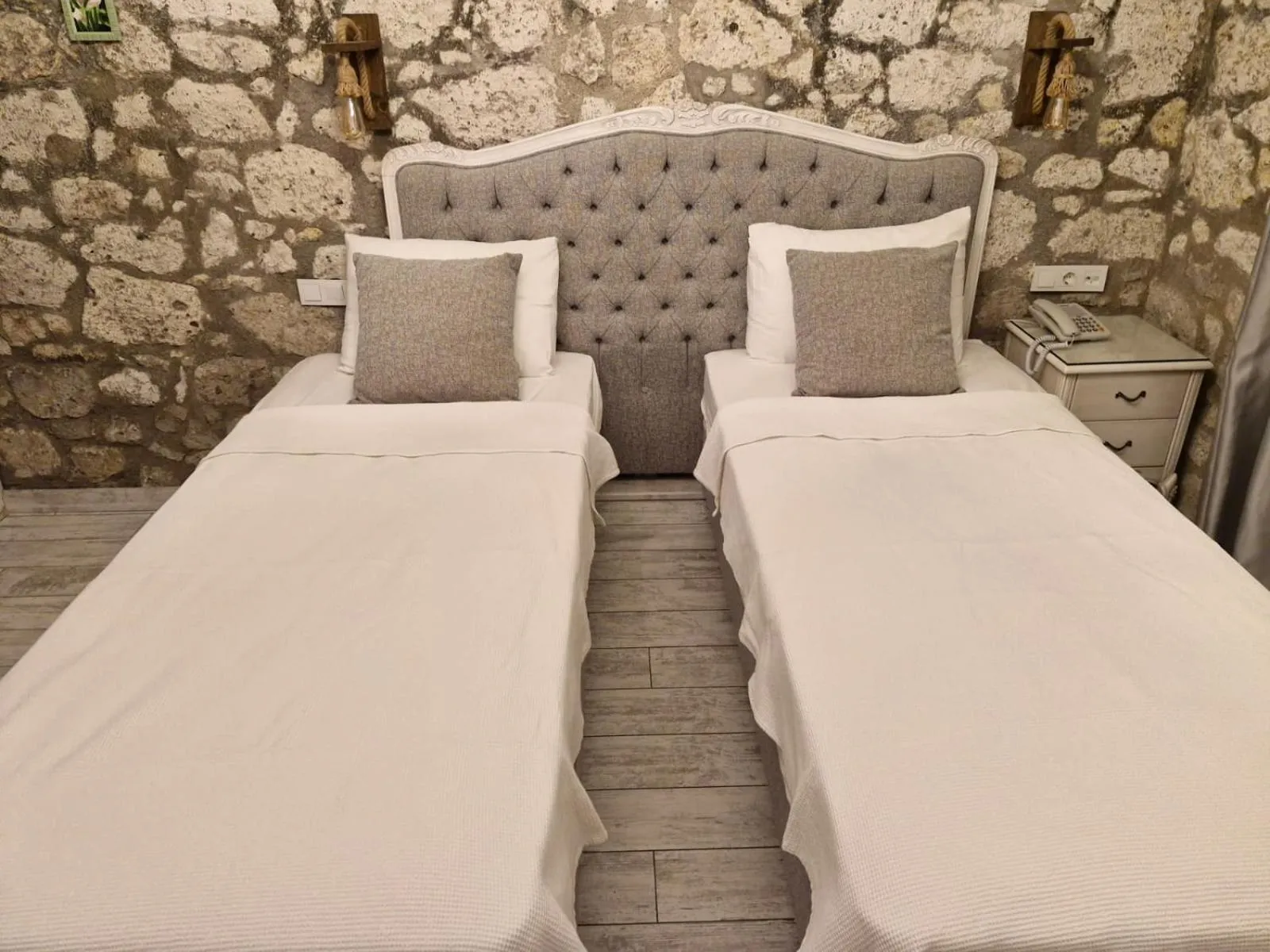 Bedroom in kaktüshan otel