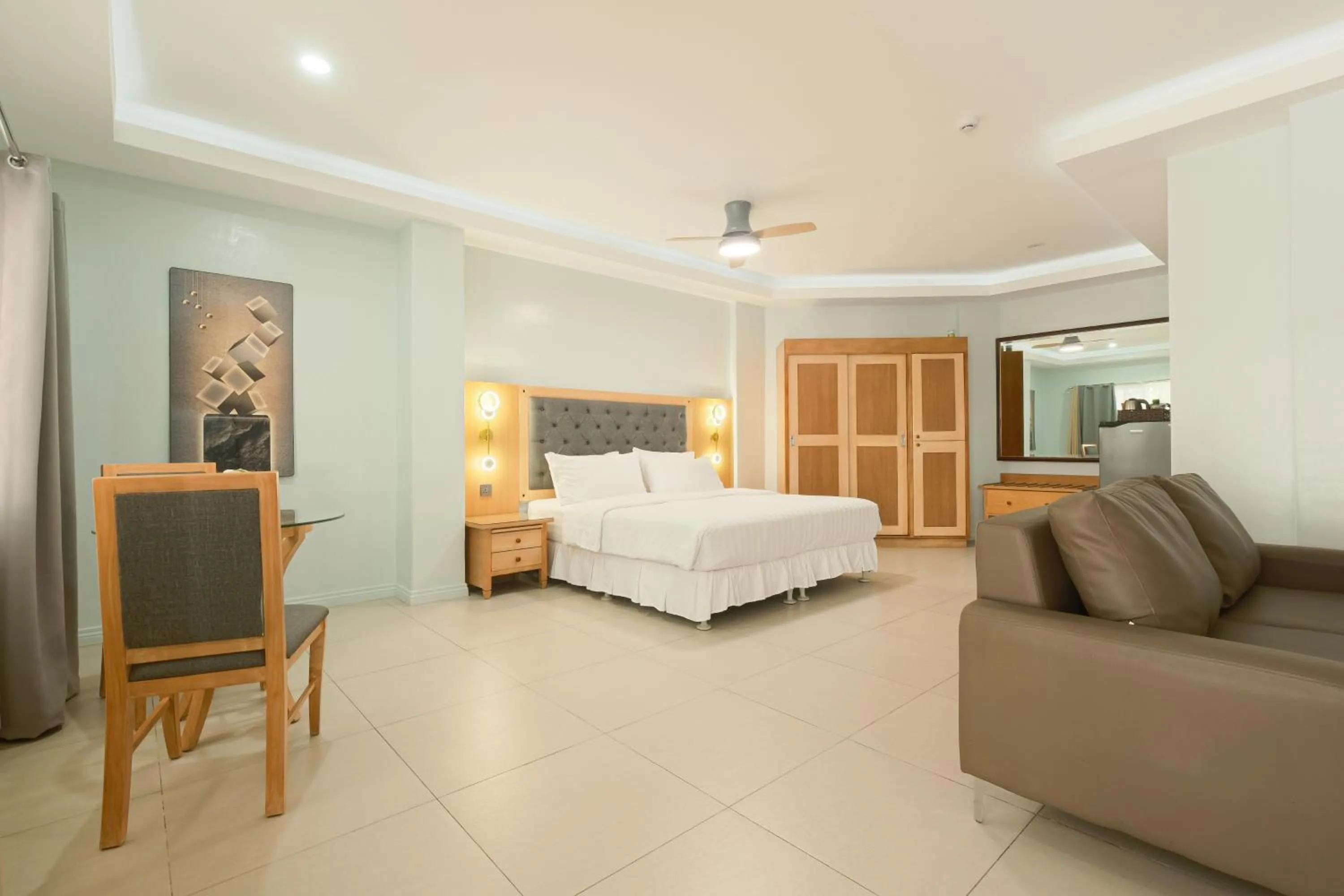 Bedroom, Bed in Orchid Inn