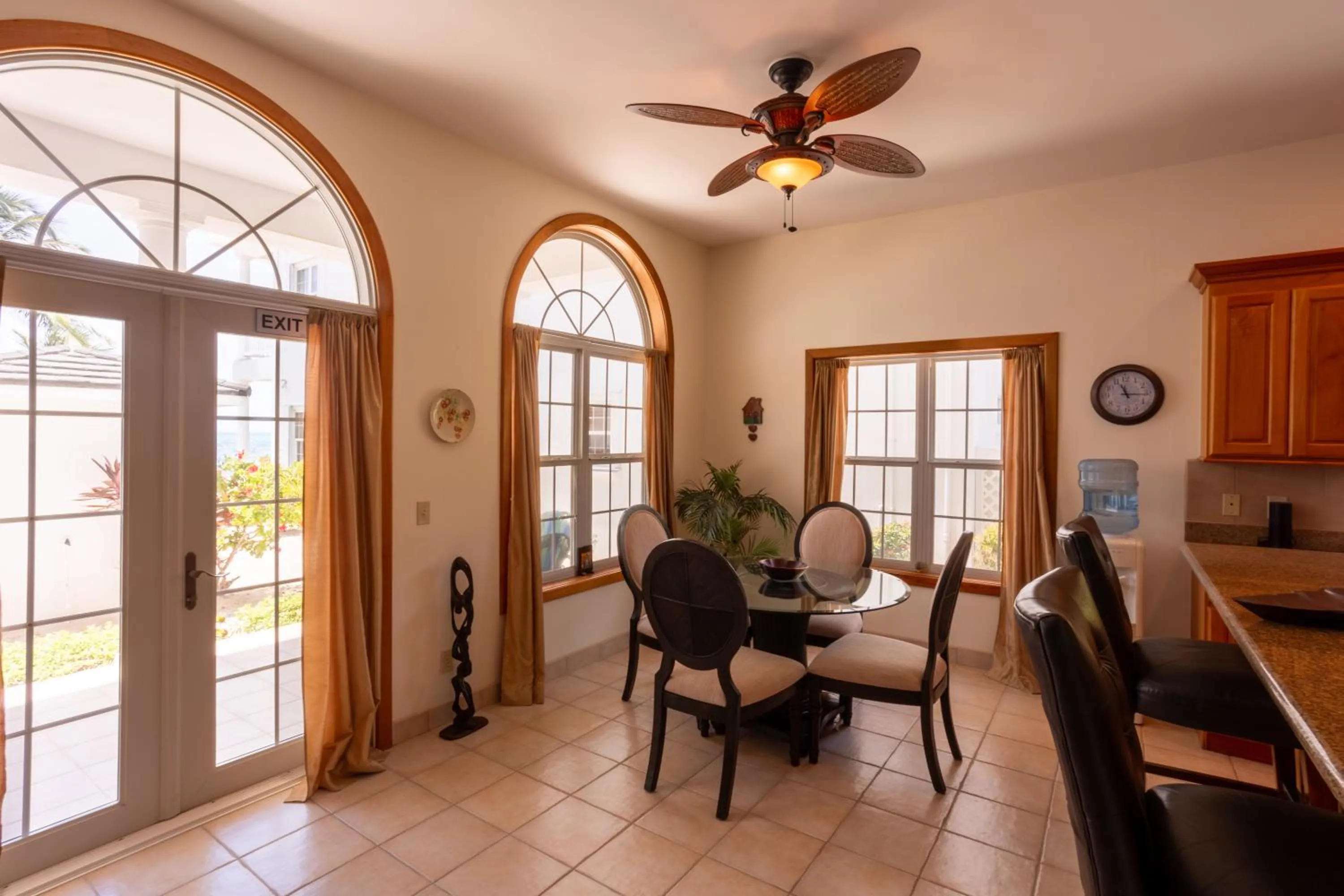 Living room in Tara Del Sol Resort