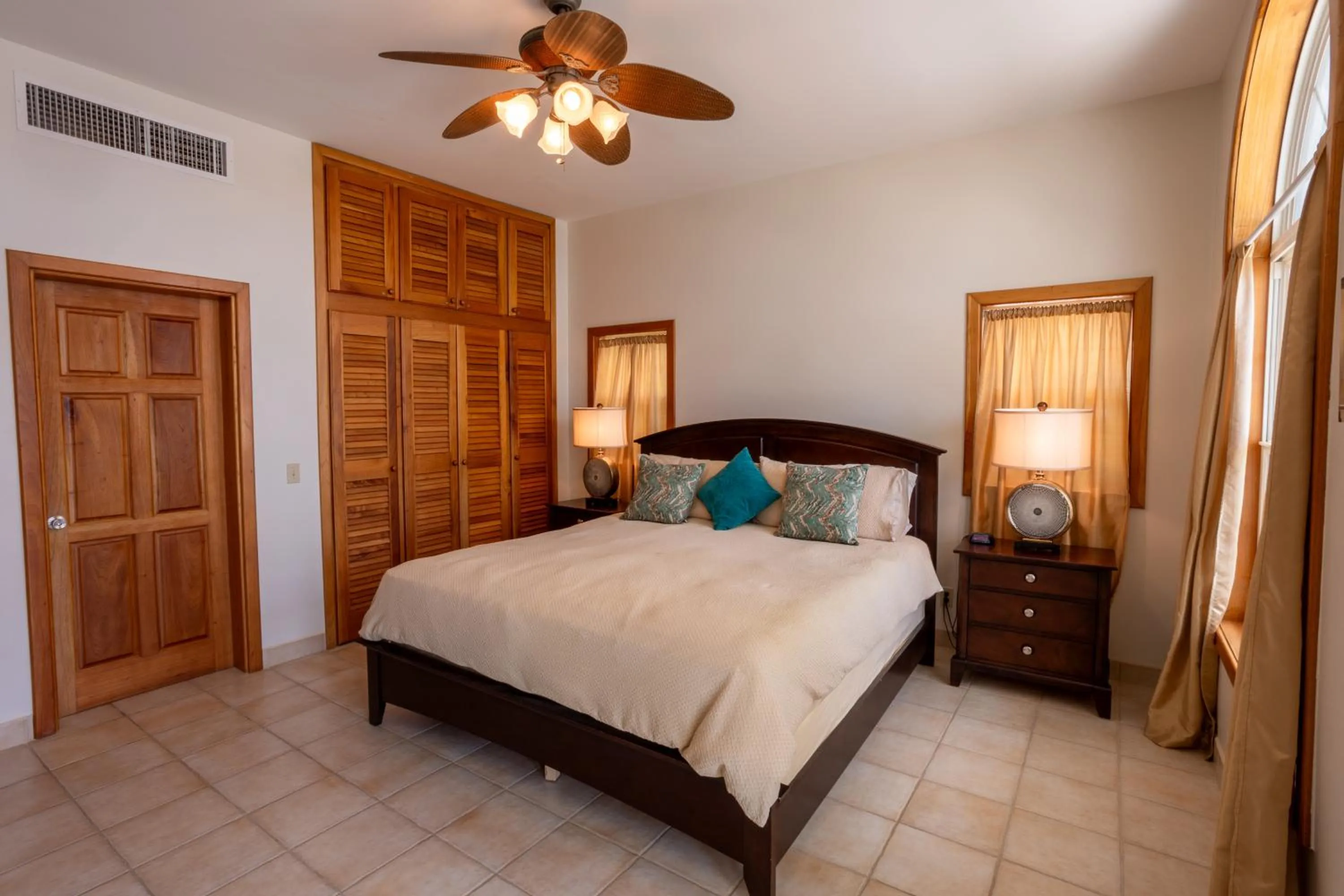 Bed in Tara Del Sol Resort