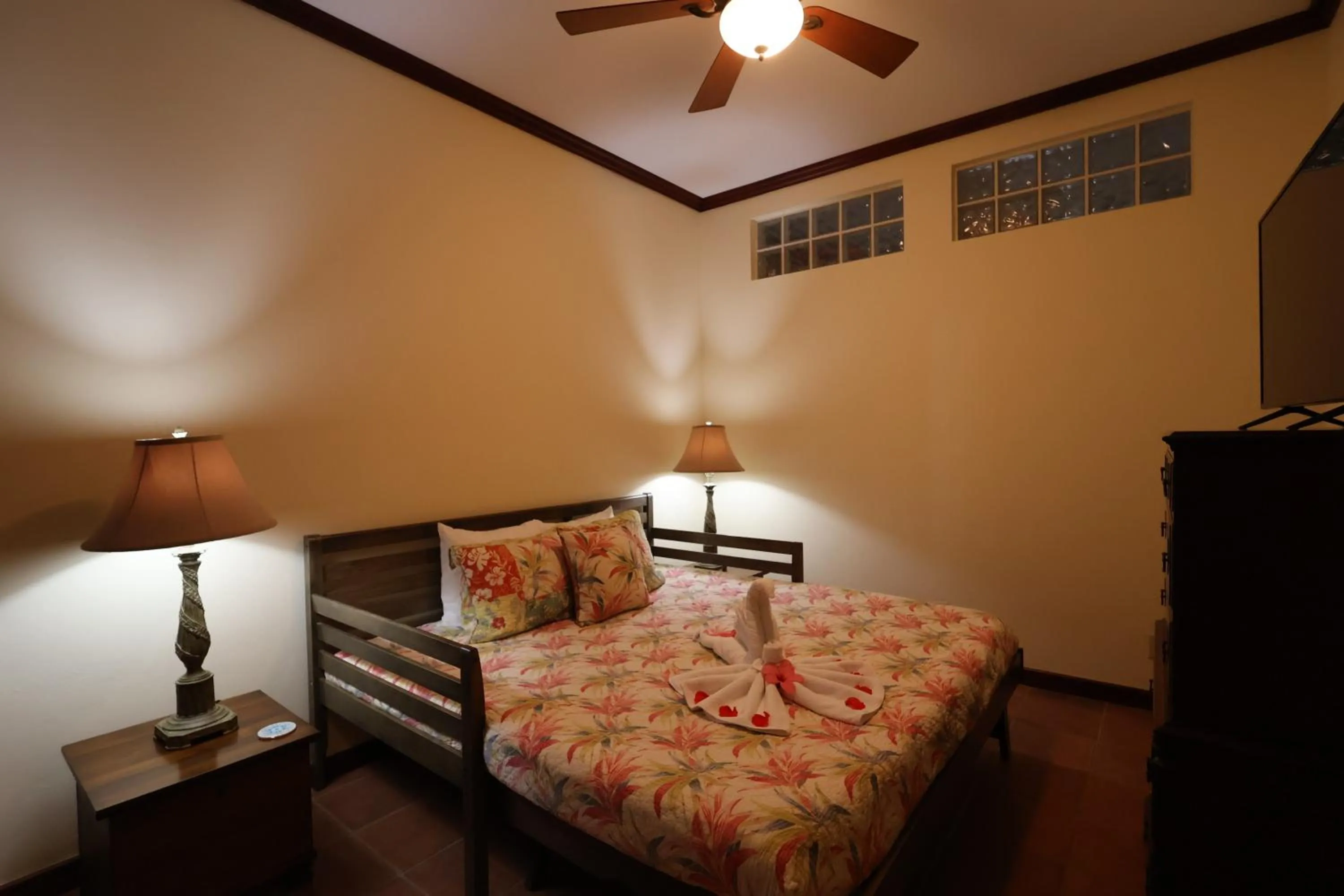 Bed in Tara Del Sol Resort