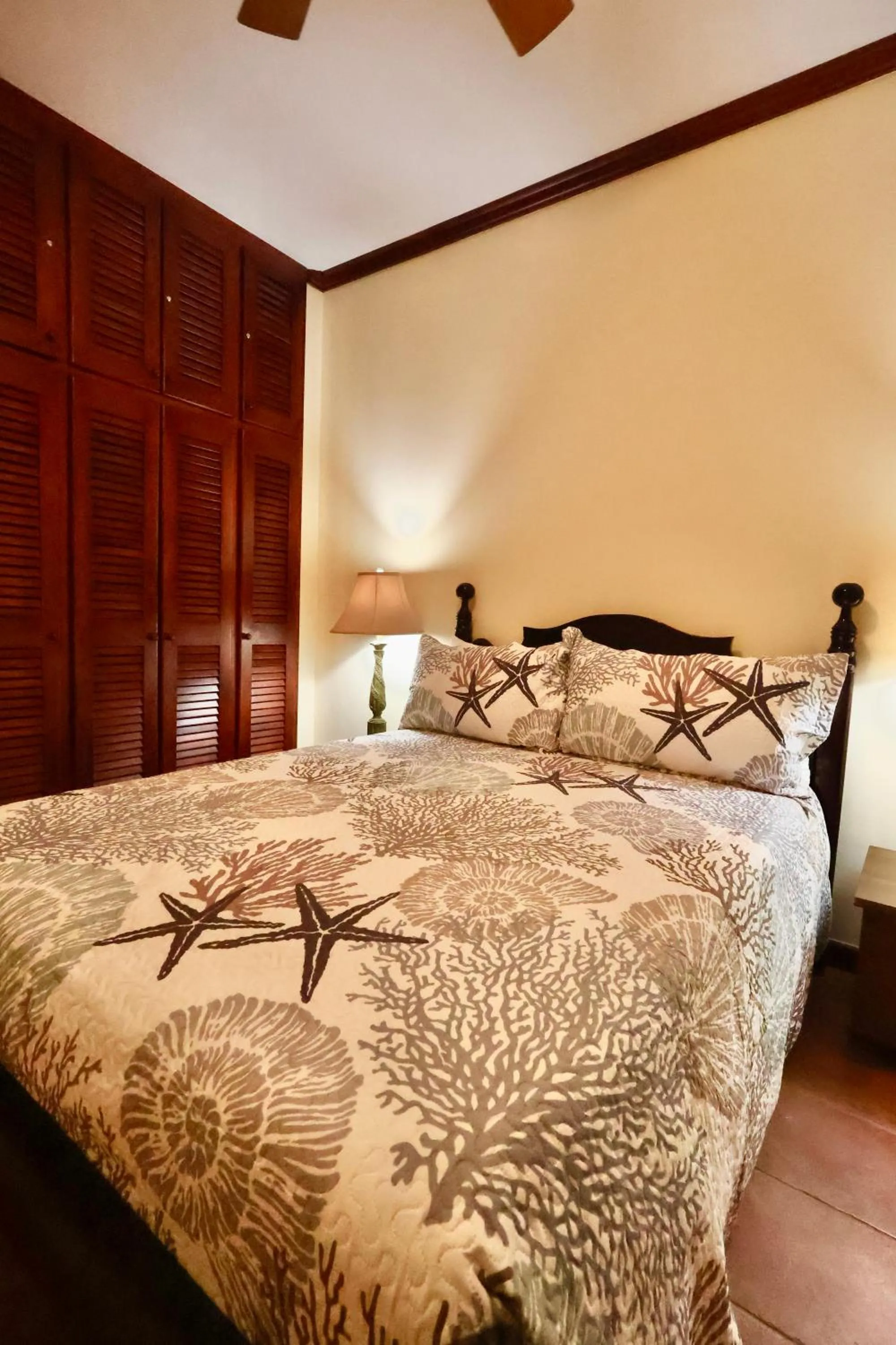 Bed in Tara Del Sol Resort