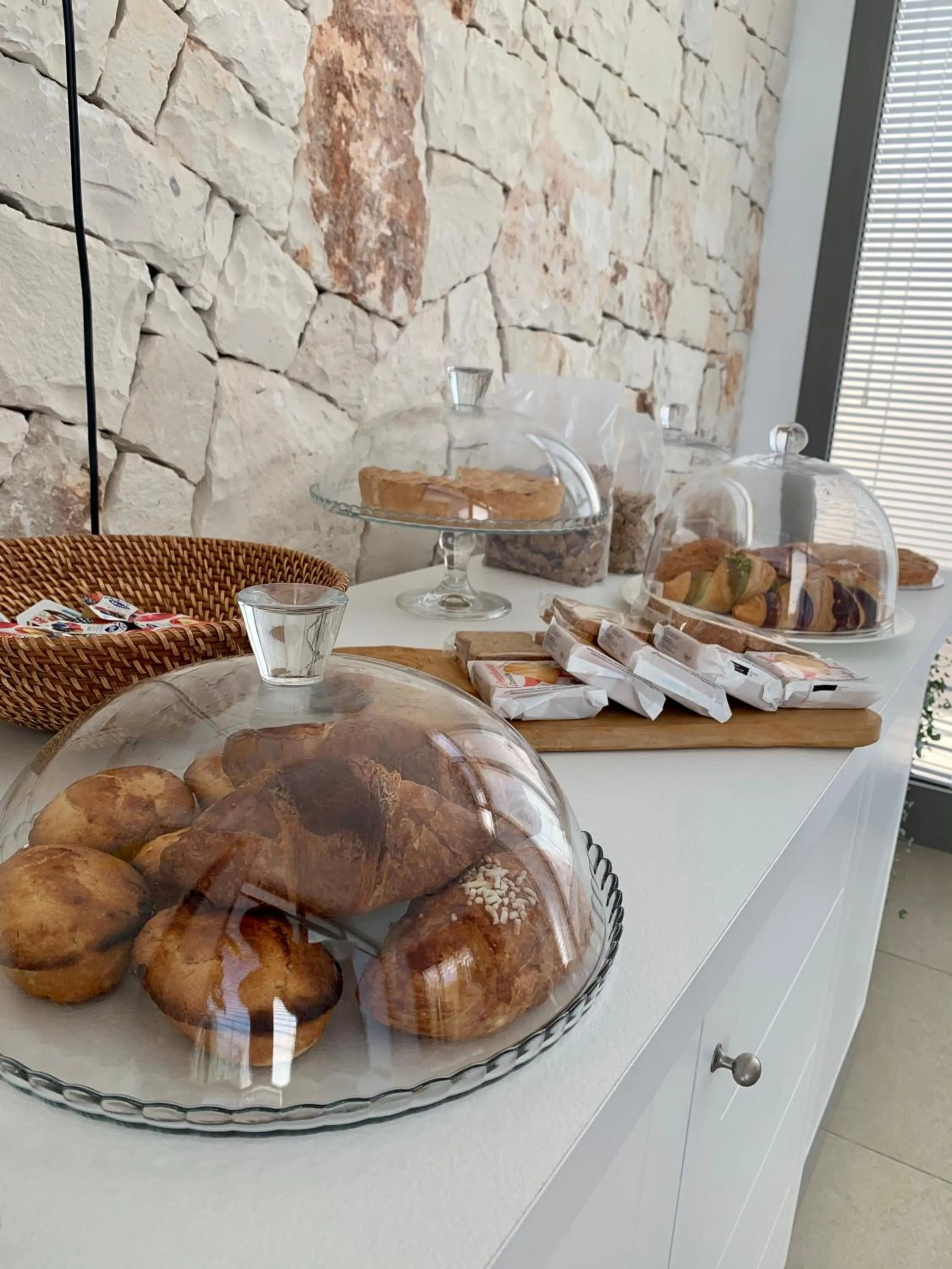 Breakfast in B&B CASA CALETA