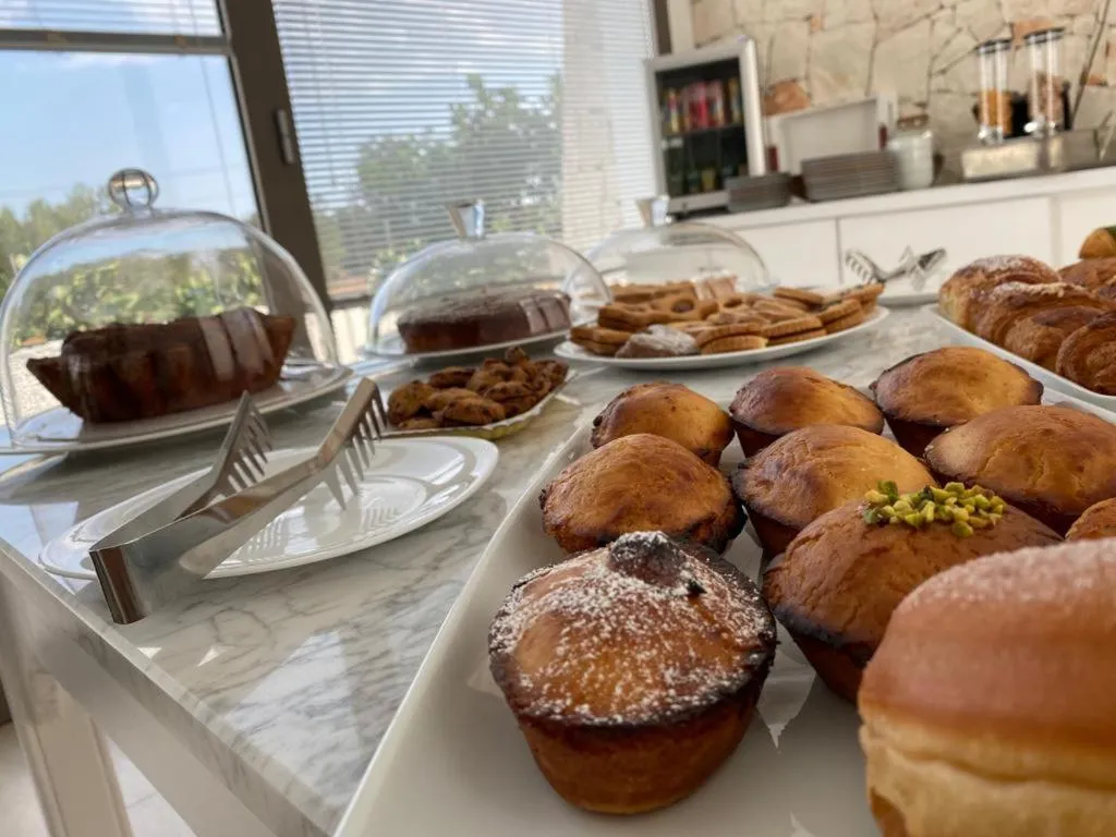 Breakfast in B&B CASA CALETA