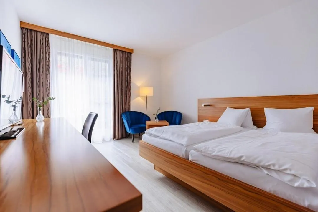 Photo of the whole room, Bed in Rössli Hurden