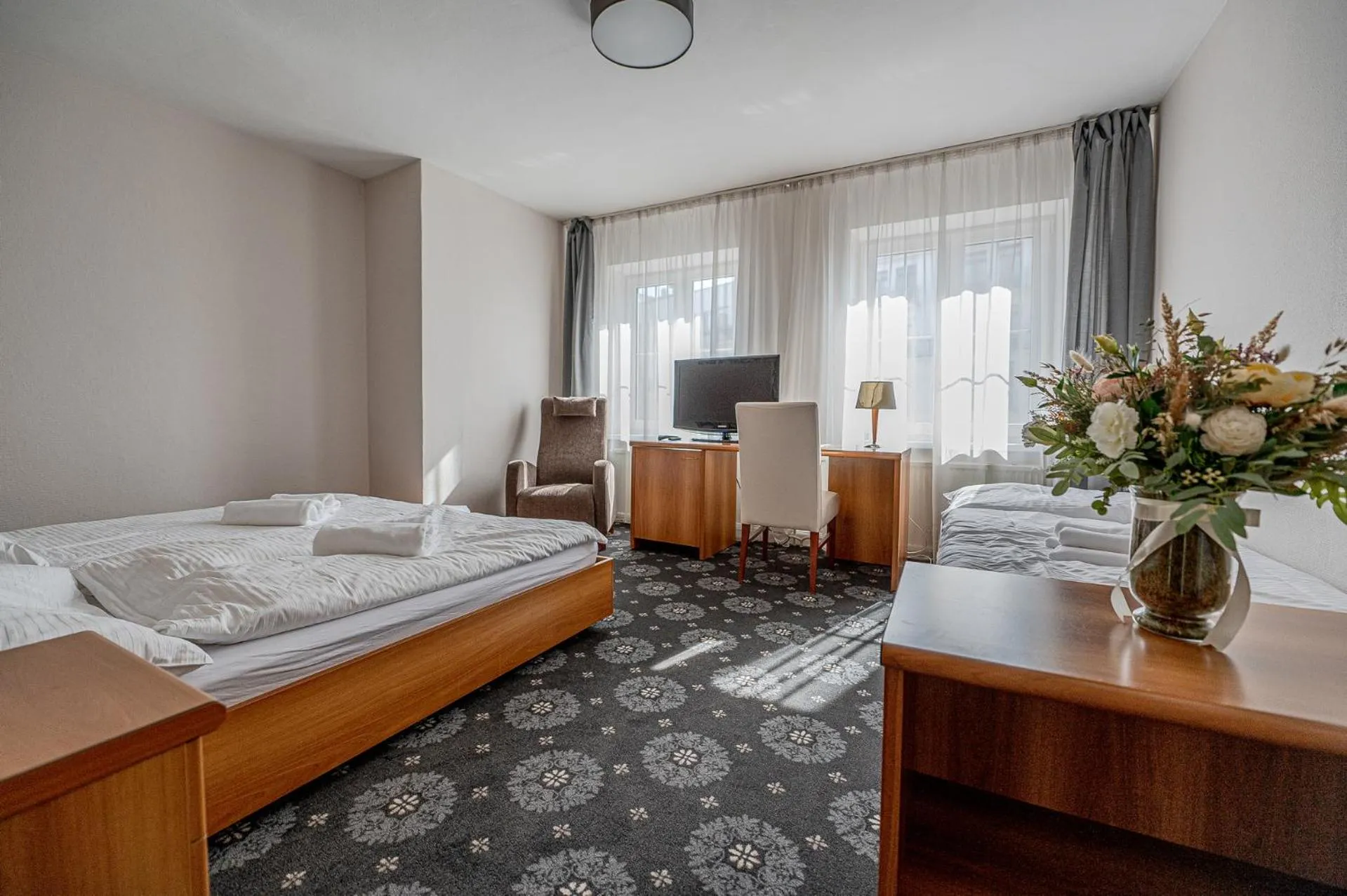 TV and multimedia, Bed in City Hotel