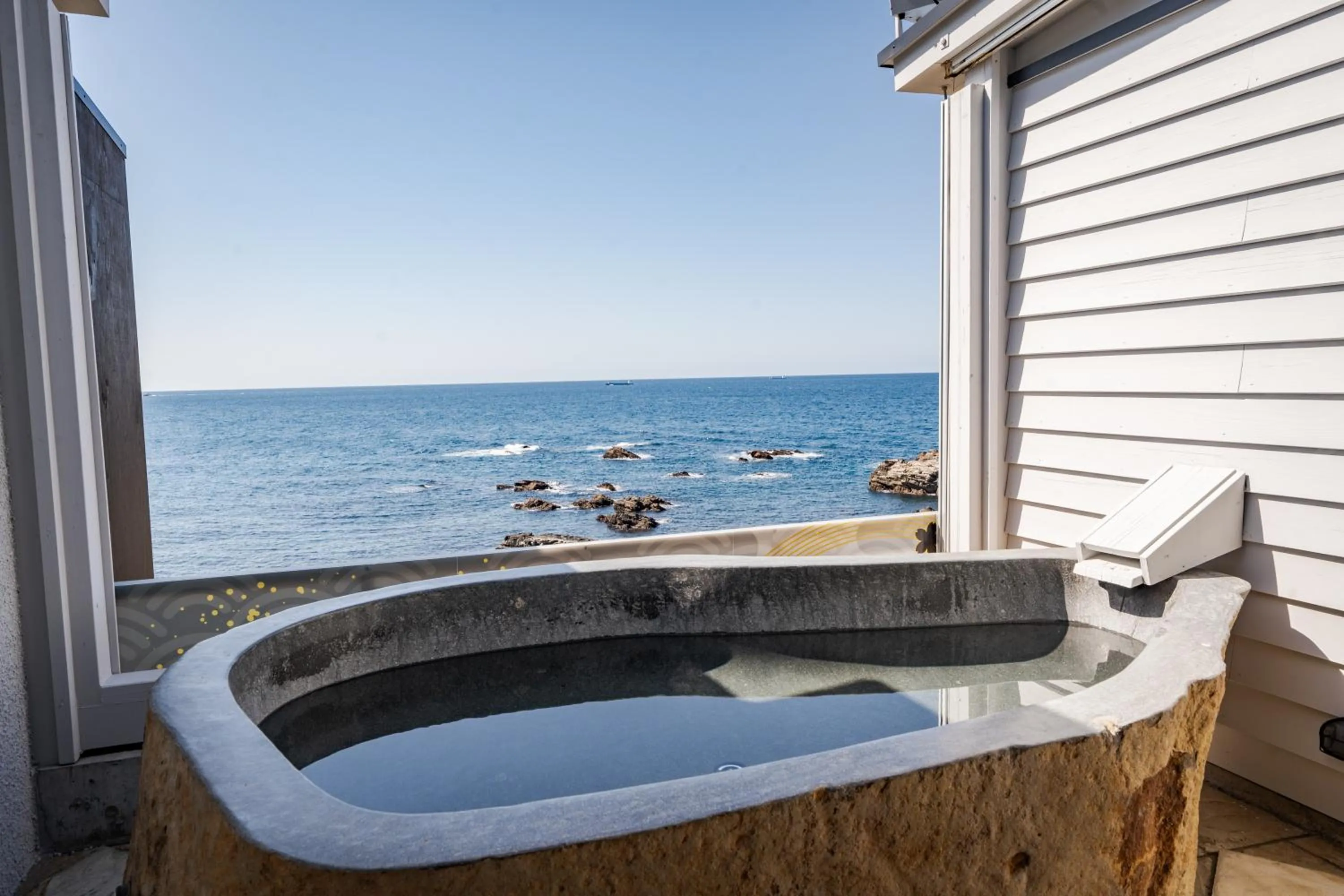 Sea view in XYZ speciale