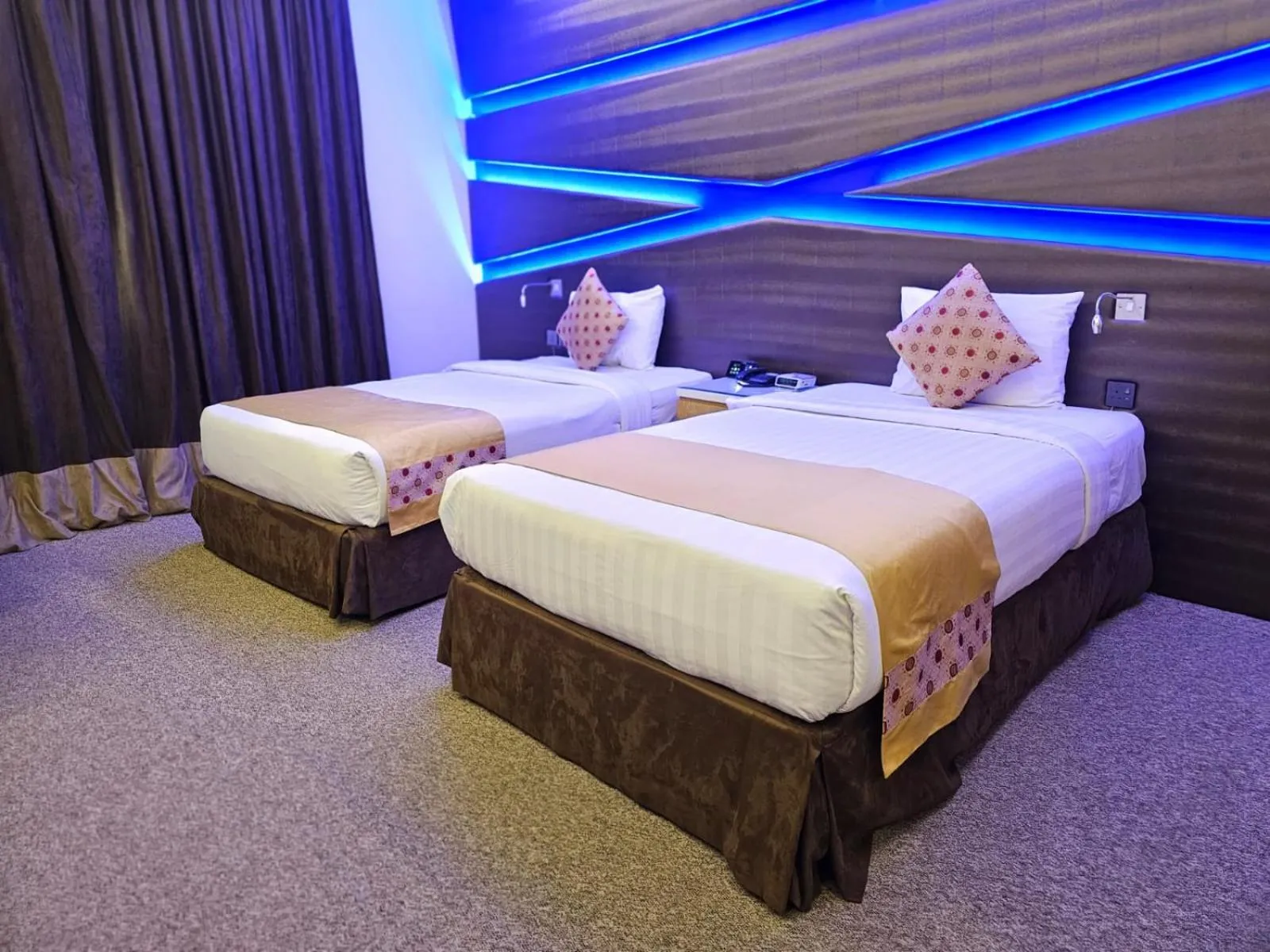 Bed in Al Safir Hotel