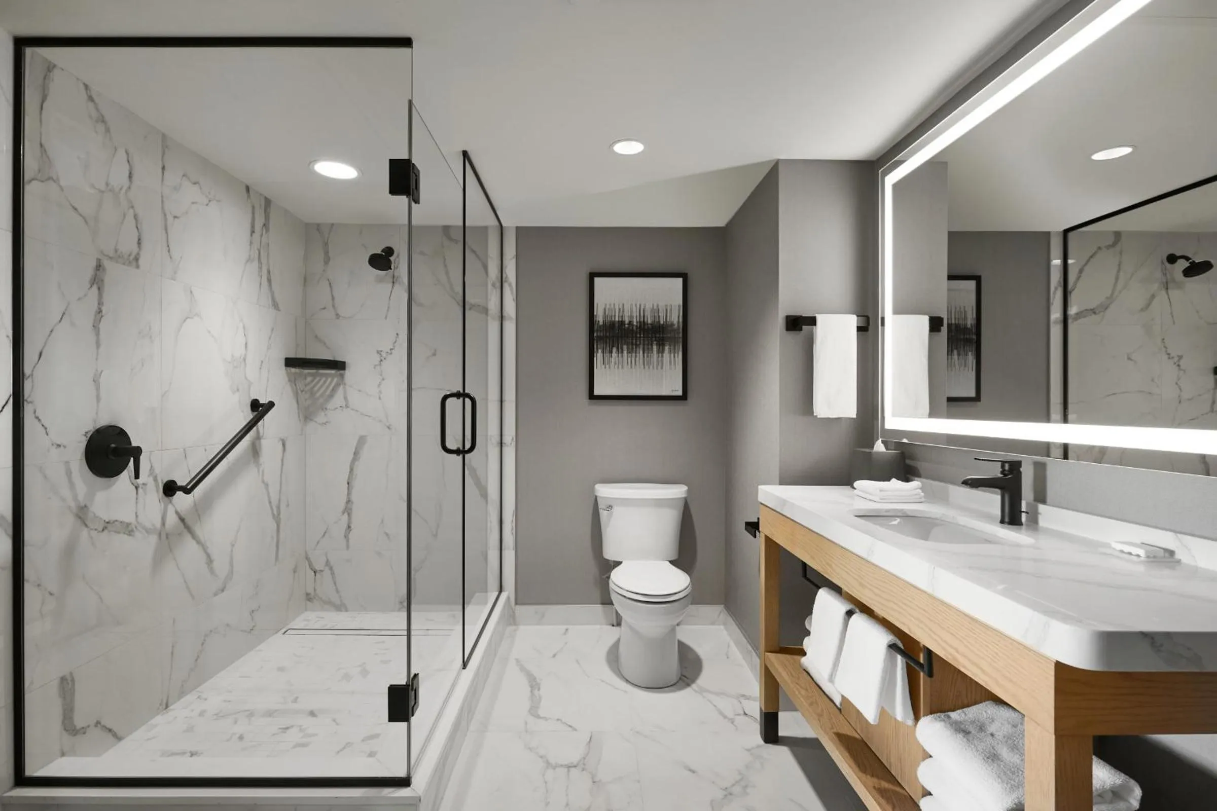 Shower in Hyatt Place Montreal - Downtown