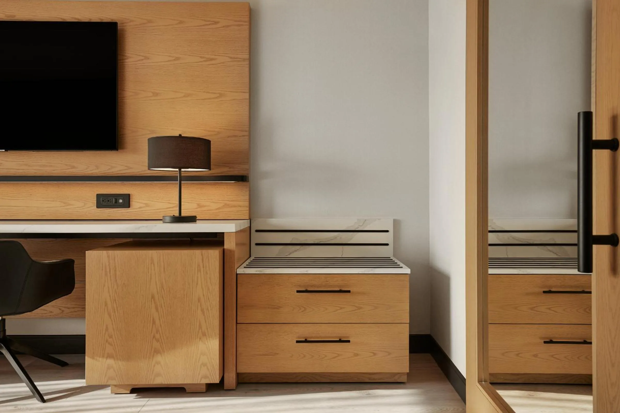 TV and multimedia in Hyatt Place Montreal - Downtown