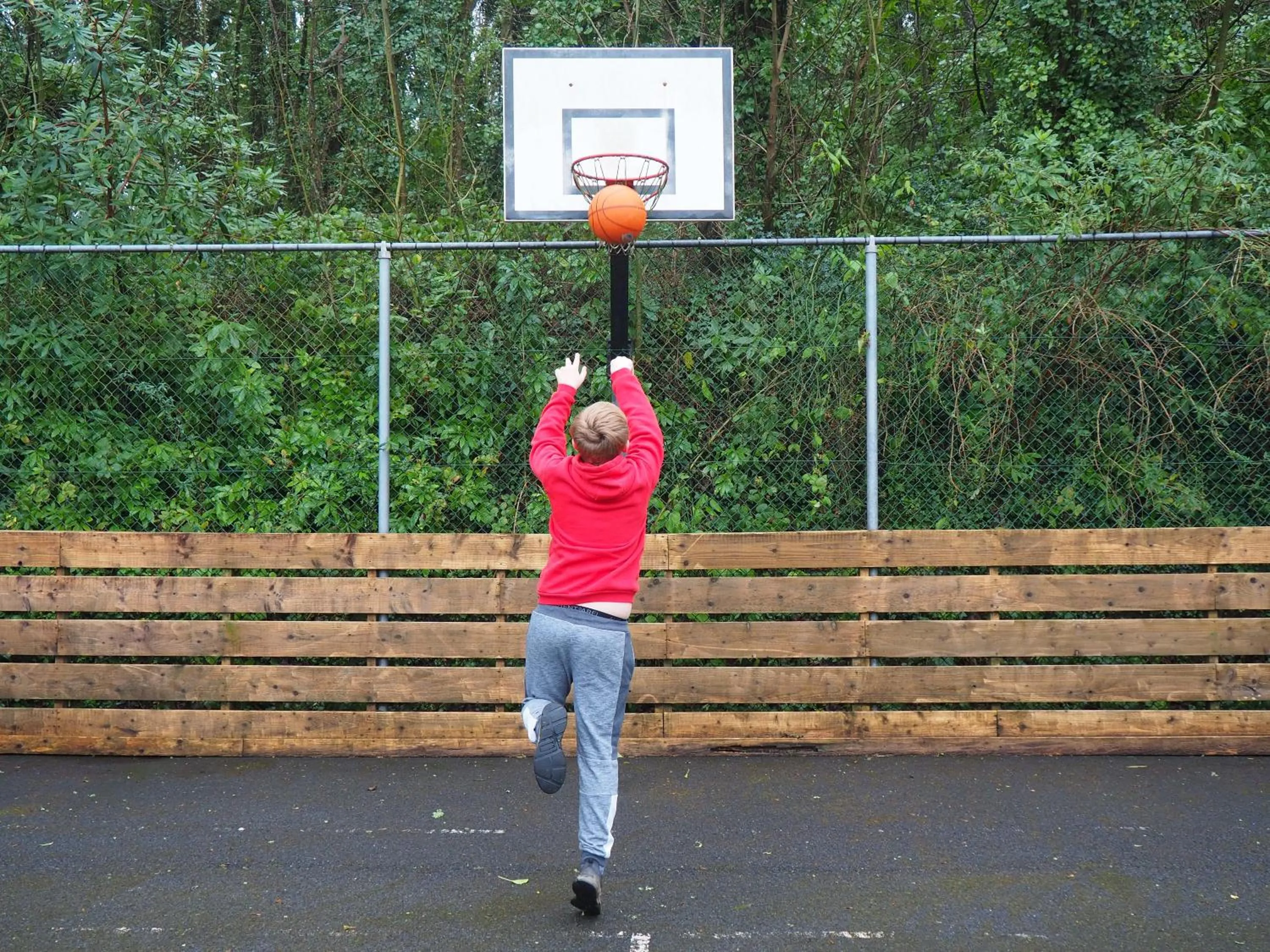 Tennis court in Watermouth Lodges