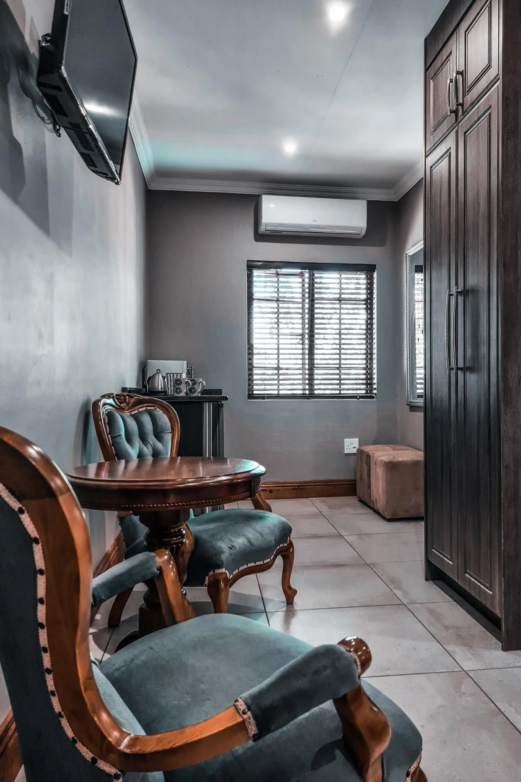 Seating area in Pinehaven Bed and Breakfast